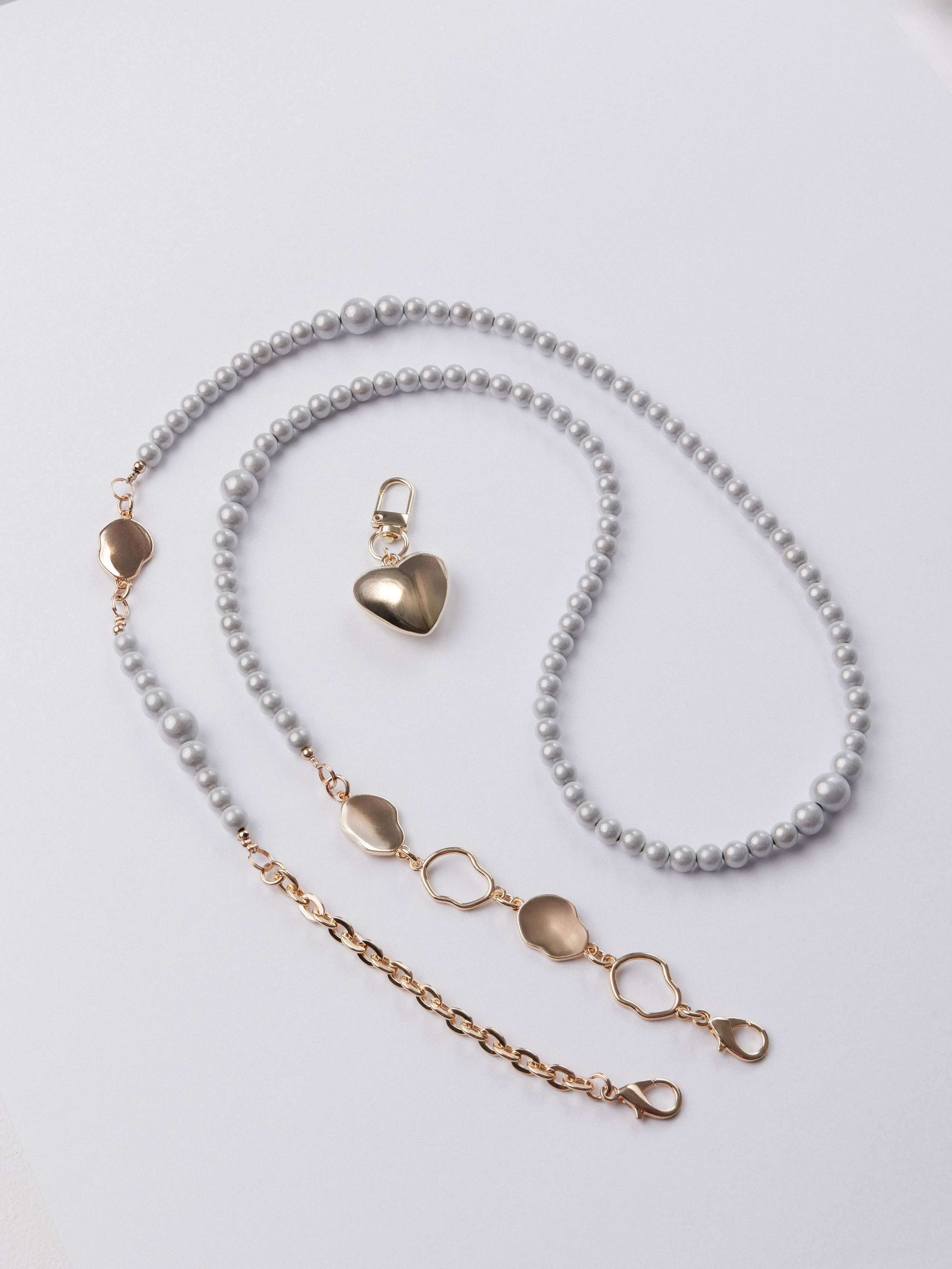 Предметные фотографии украшений и ретушь в Санкт-Петербурге | Фотограф и ретушер Дарья Мейкер. Дарья Мейкер • Фотограф в Санкт-Петербурге