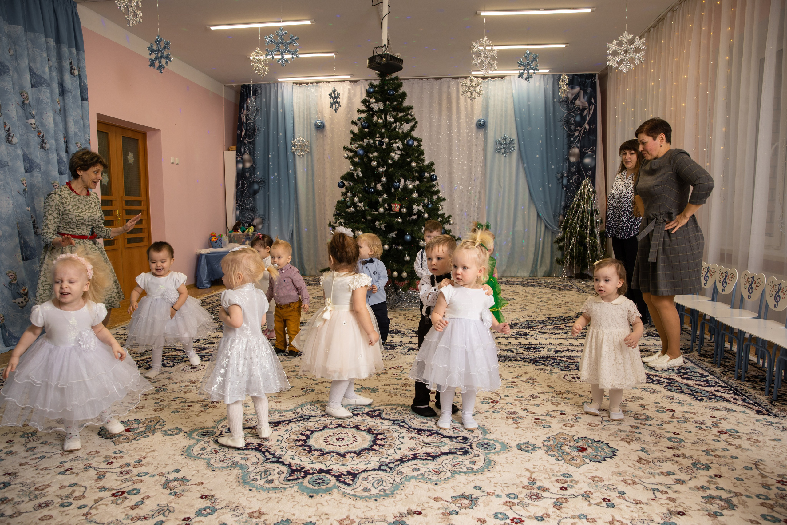 Новогодний утренник Успех. Фотограф в Железнодорожном и Балашихе