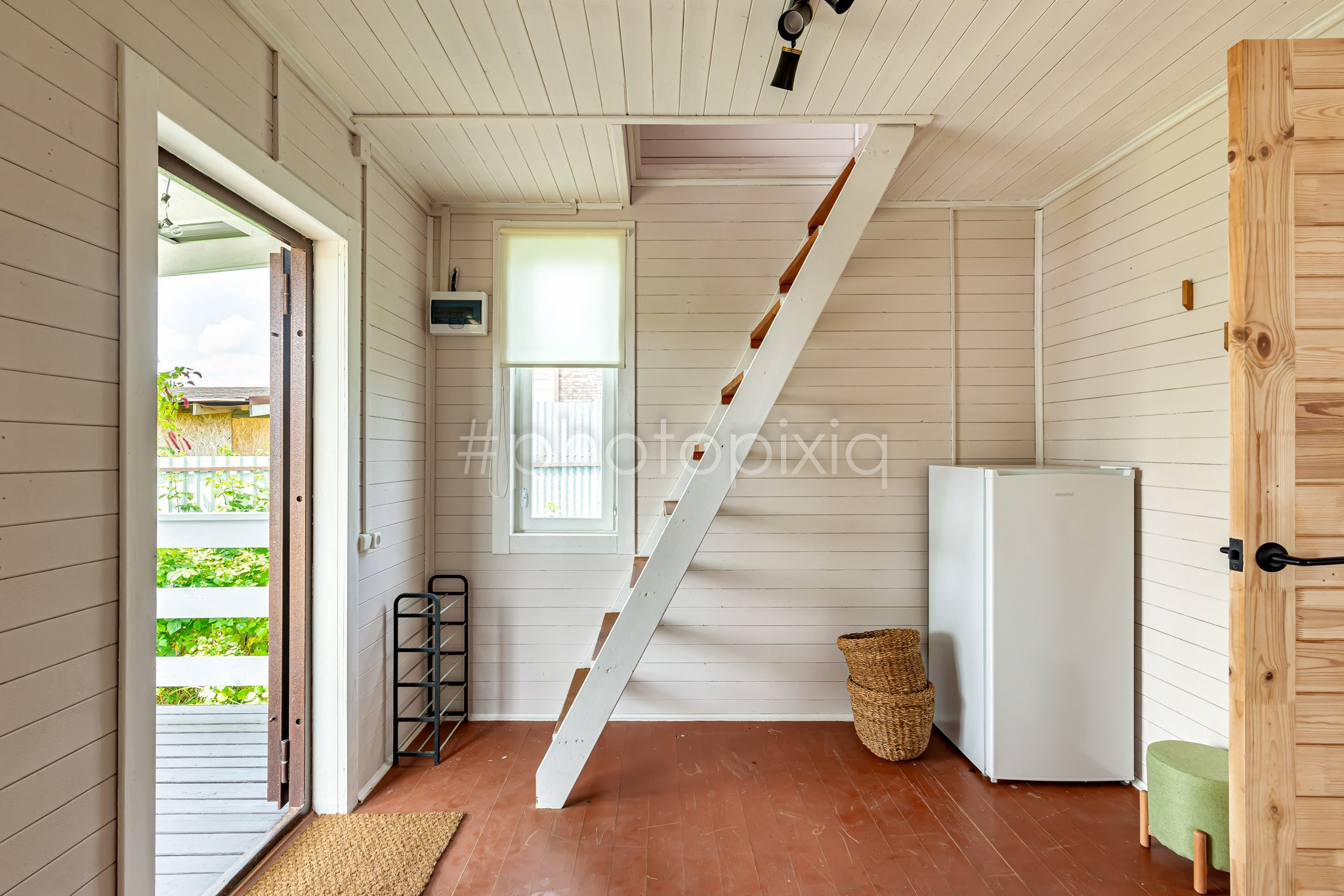 Съёмка дачного дома для продажи в ДНП Солнечный. Интерьерная съёмка и виртуальные туры — Интерьерный фотограф Кузнецов Сергей (photopixiq)