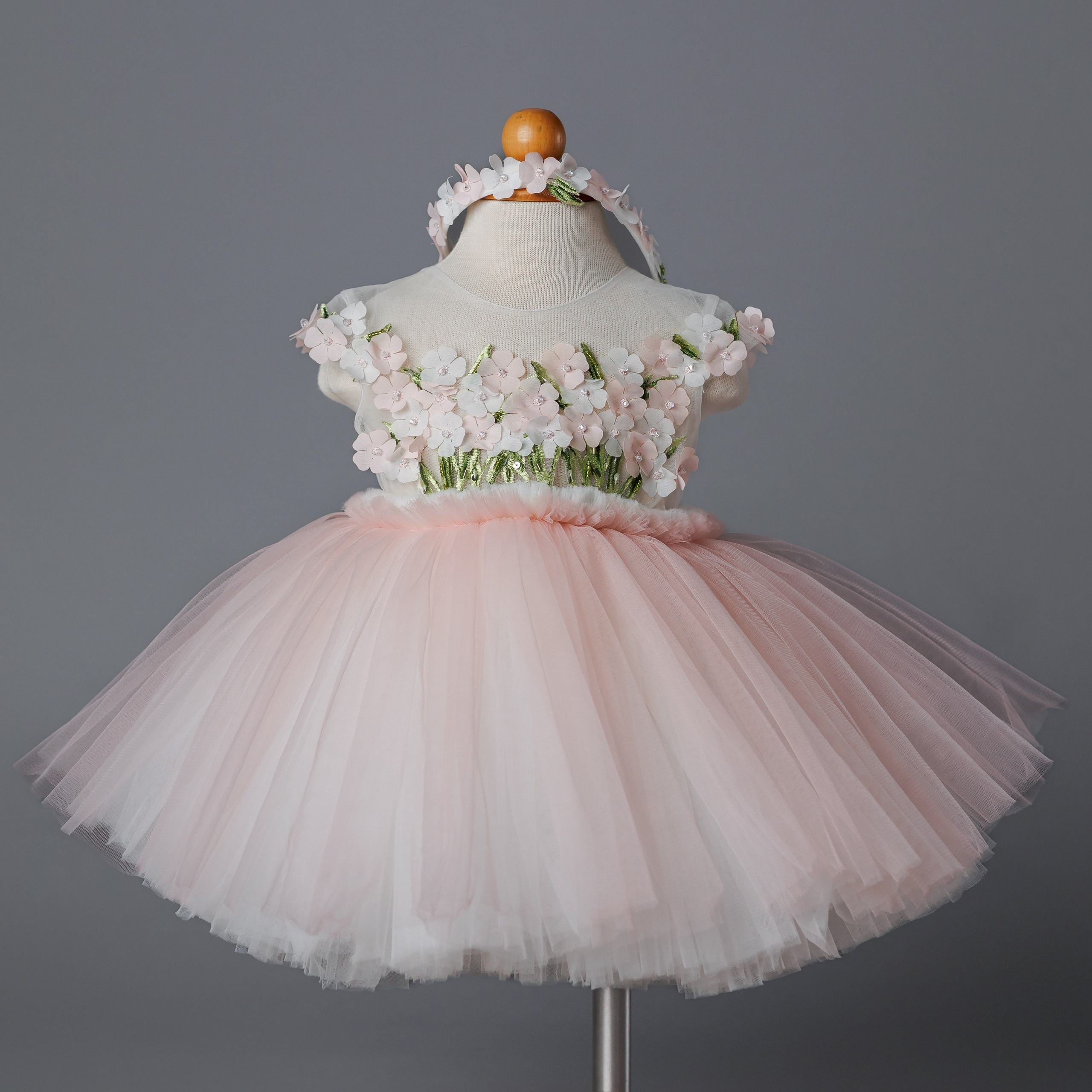 Реквизит для девочек от 1 до 2х лет. Фотостудия в Строгино