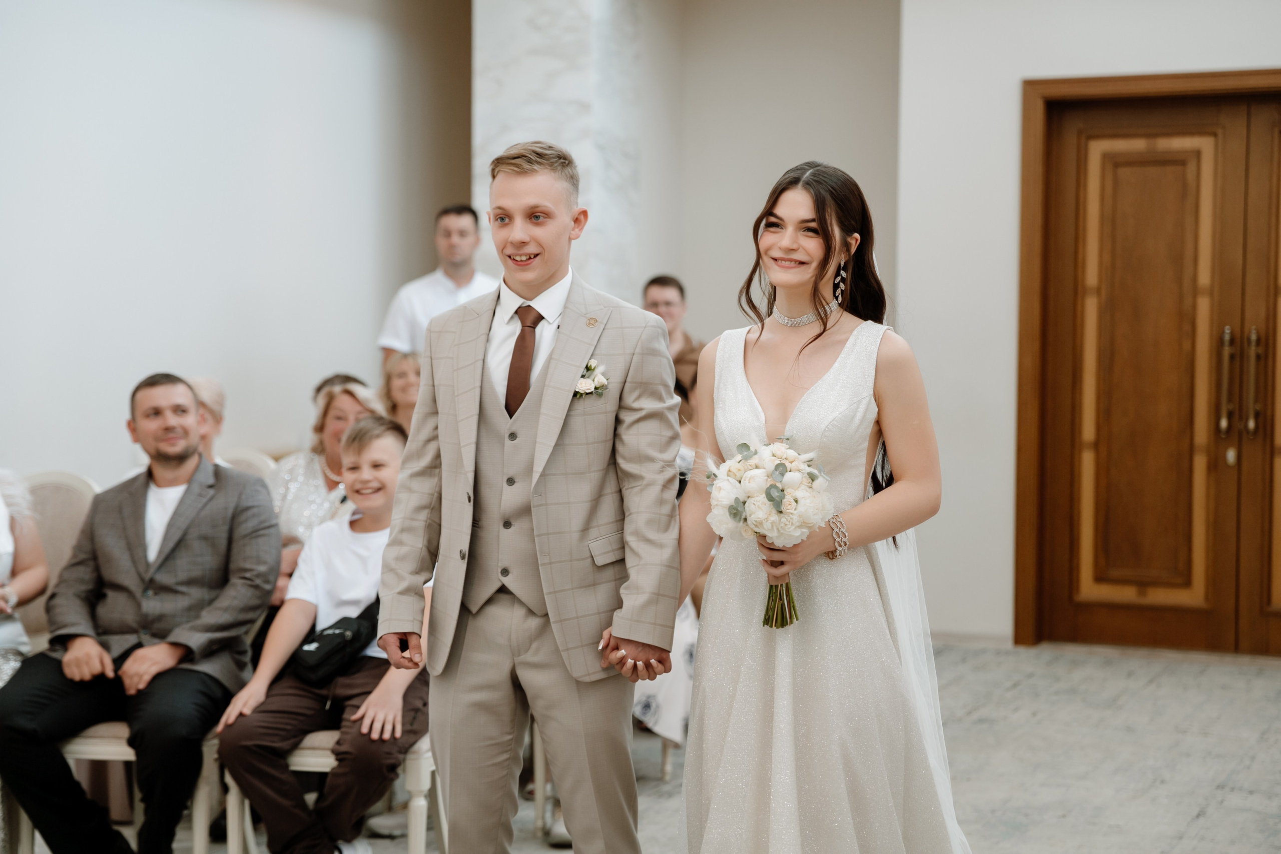 Оксана и Артём. Профессиональный фотограф Надежда Антонова