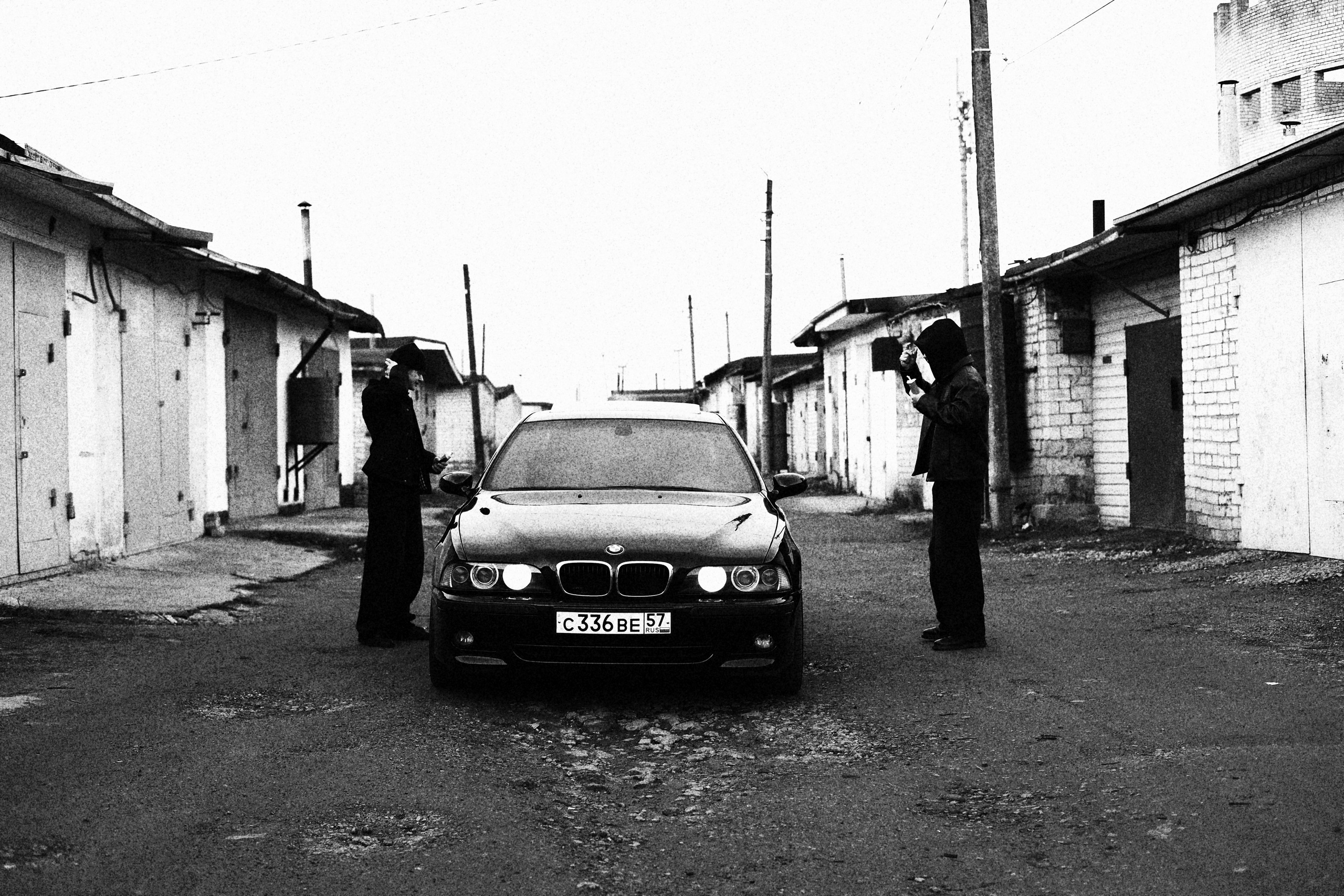 Богдан и Михаил. Портретный фотограф в Орле. Готовые фото за 3 дня! Помощь в позировании. Советы по организации