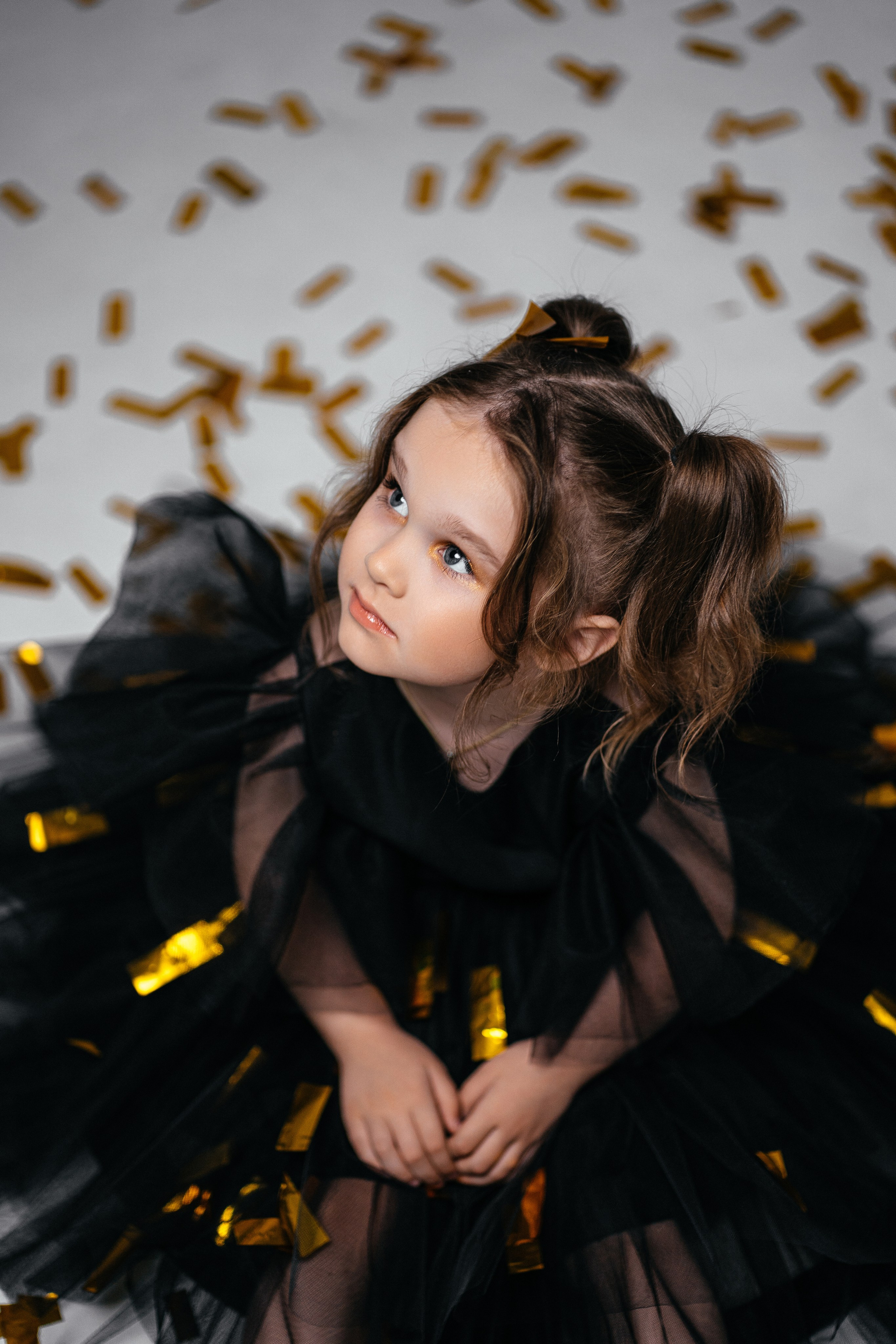 Фотосессия для девочки в платье. Фотограф Ким Наталья в Красноярске