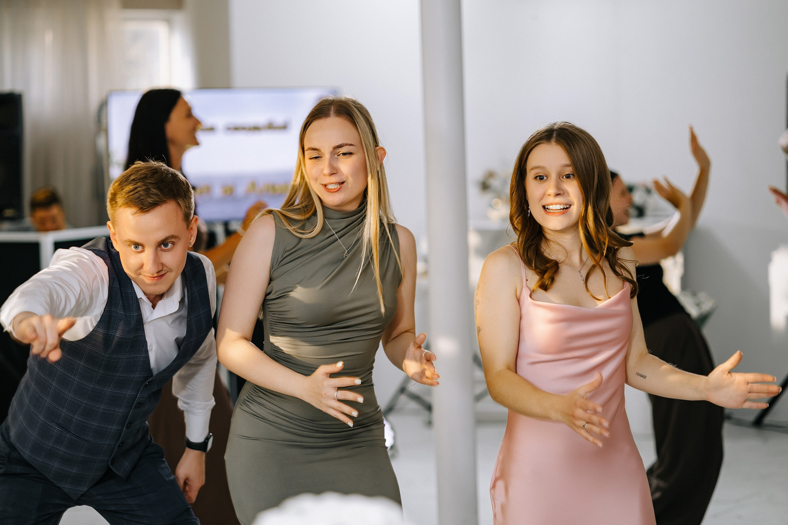 Даниил & Алина. Александр Антонов. Профессиональный свадебный, репортажный фотограф в Москве, Подольске. Фото+Видео на любой праздник