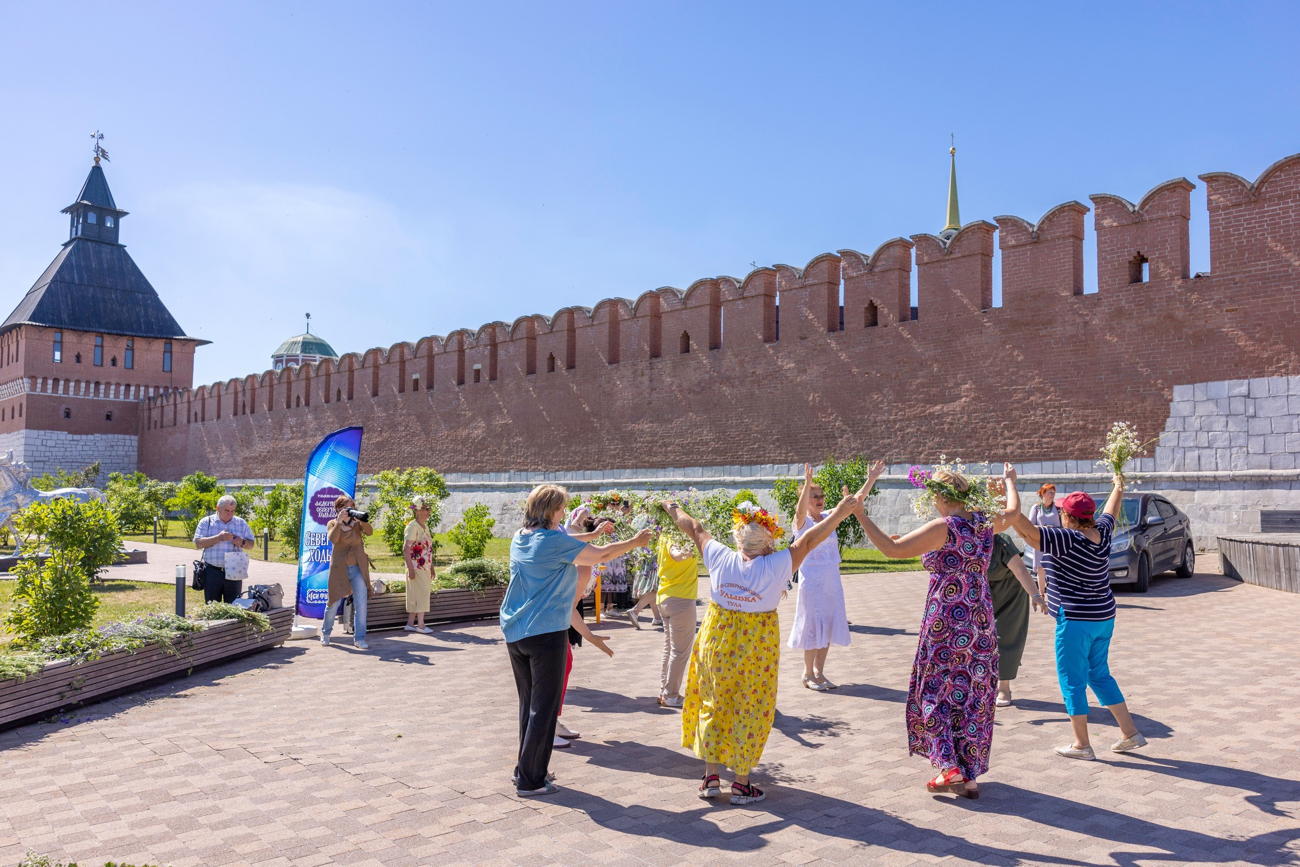 Фестиваль «Ромашковый хоровод». Северная ходьба. Фотограф в Туле Крупский АнДРей. Фотостудия «КАДР71» в Туле