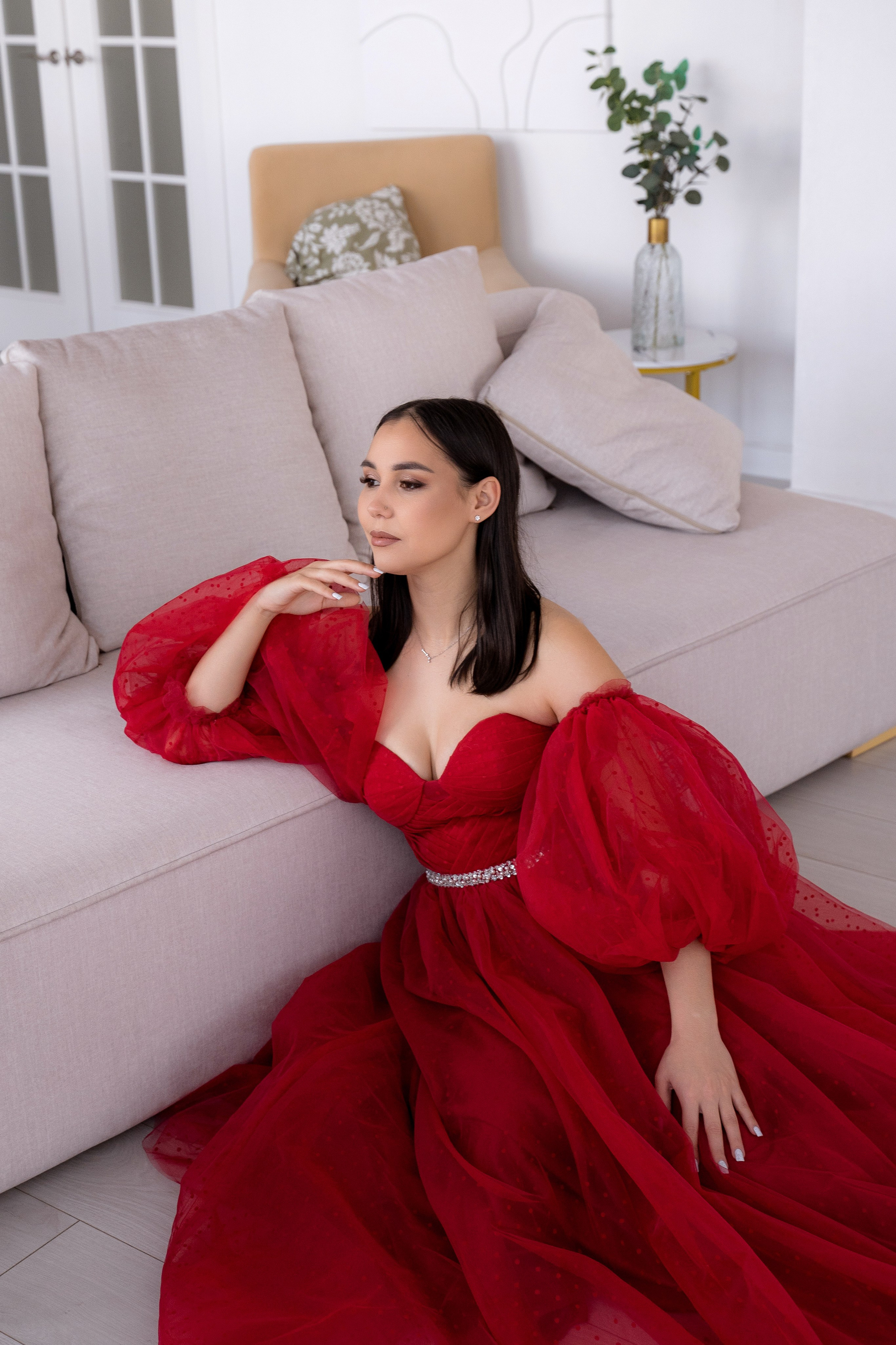 Платья для девушек размер 40-46. Фотостудия Малина в городе Улан-Удэ. Фотограф Ирина Жарникова