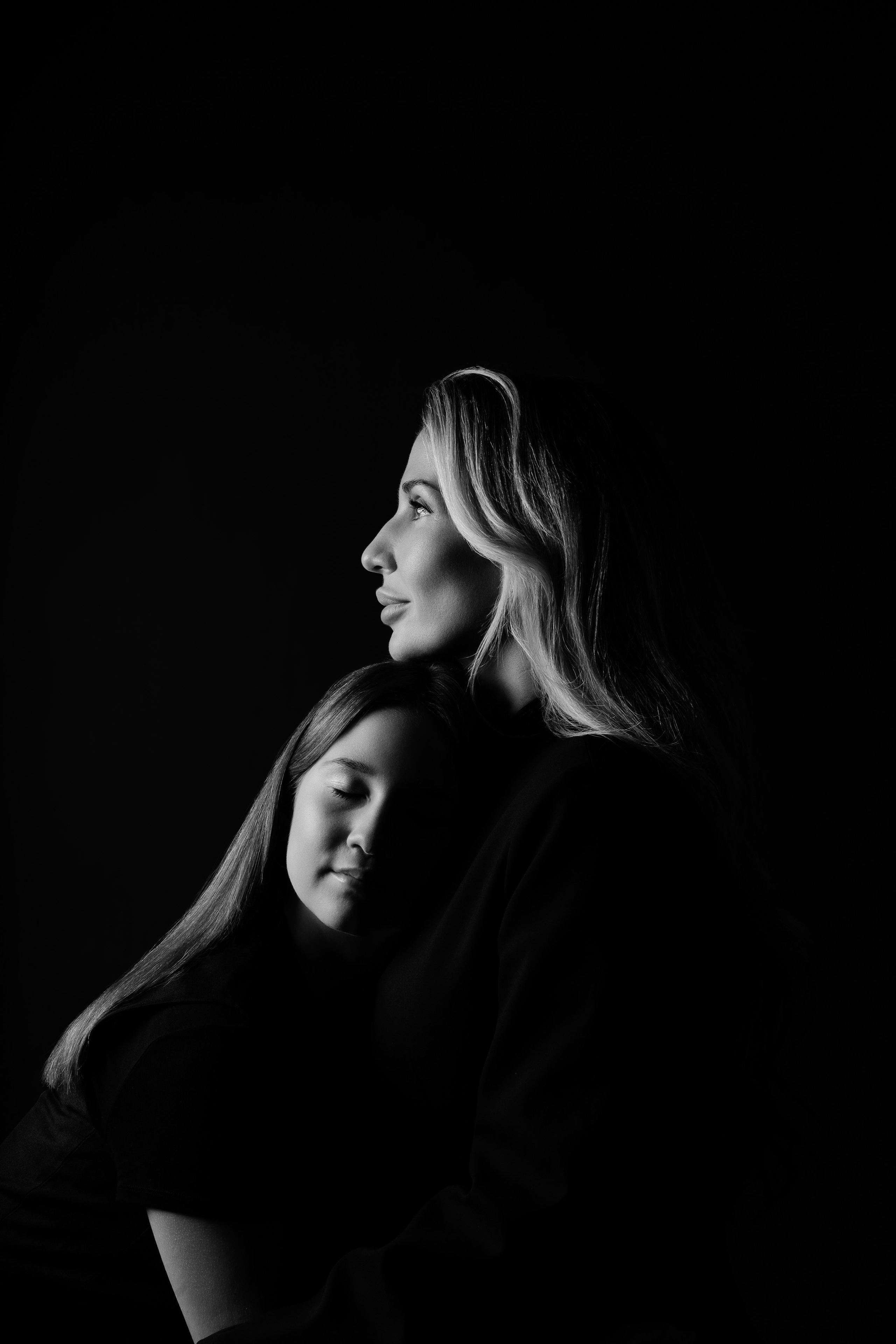 Съемка для календаря'2026 для «СМ-Косметология». Фотограф и ретушер Александра Белова