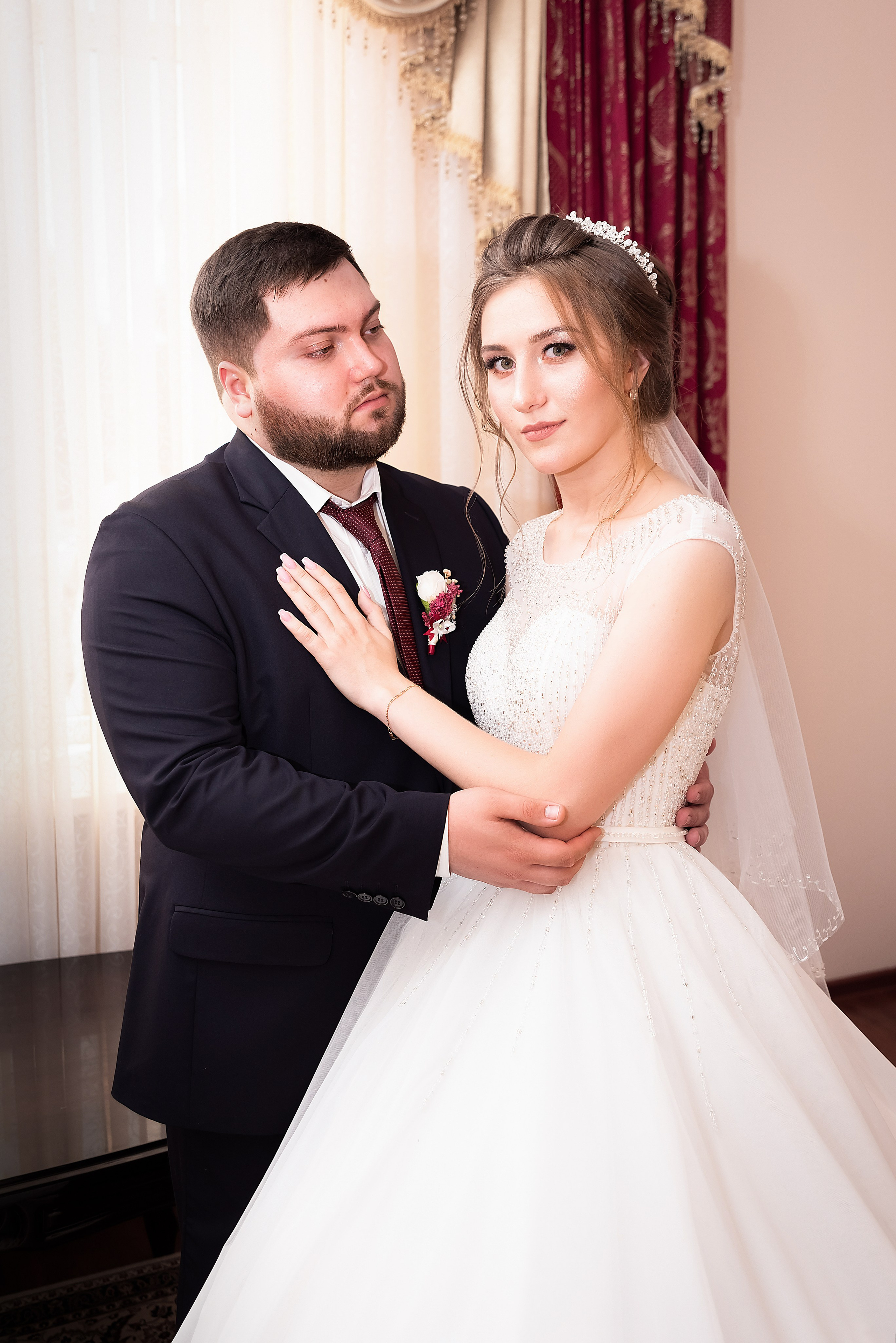 Фотограф Оксана Лавренюк - фото свадьбы в Екатерининском зале Краснодара