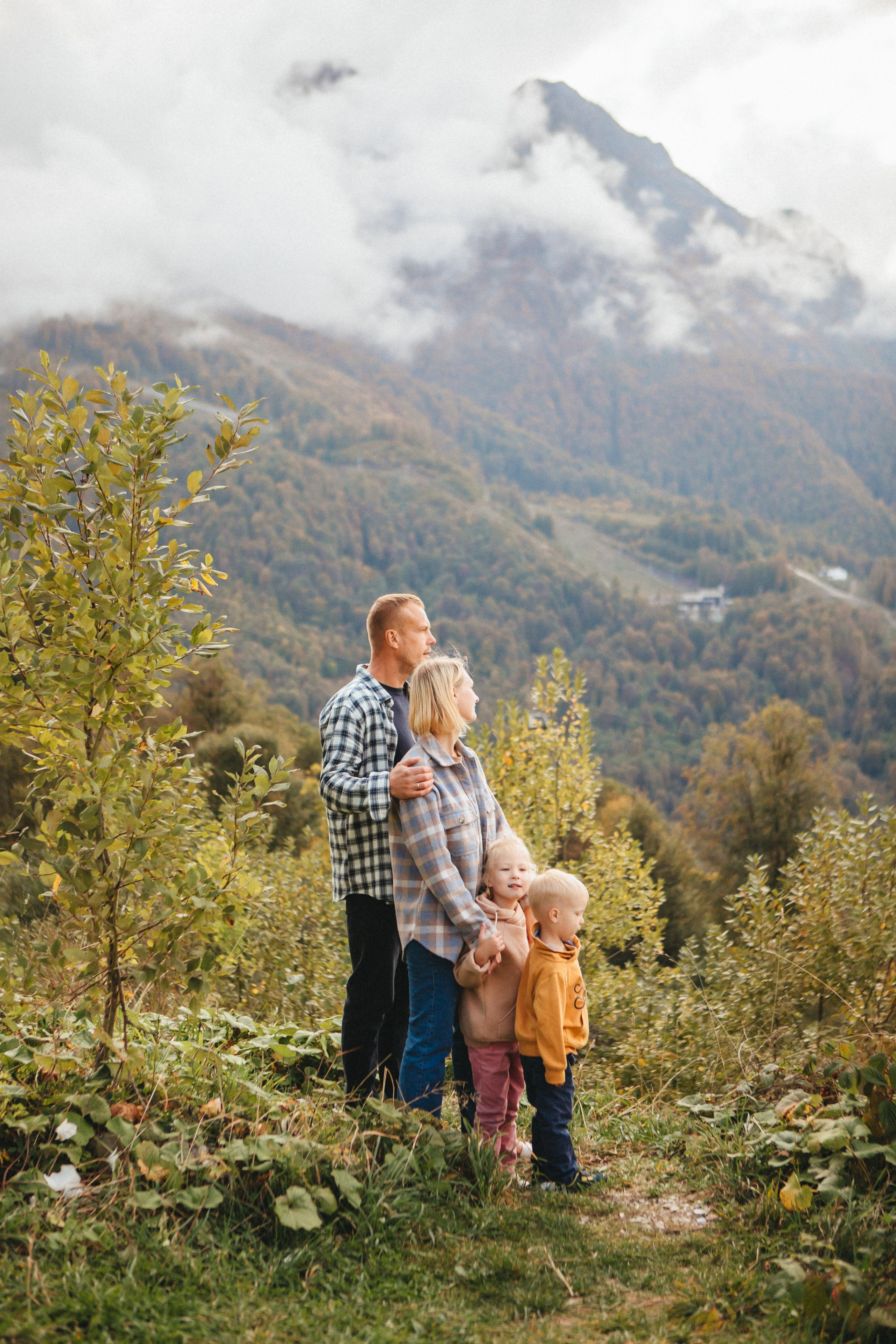 Семейная симфония. Семейный и свадебный фотограф Сочи Адлер Сириус Красная поляна
