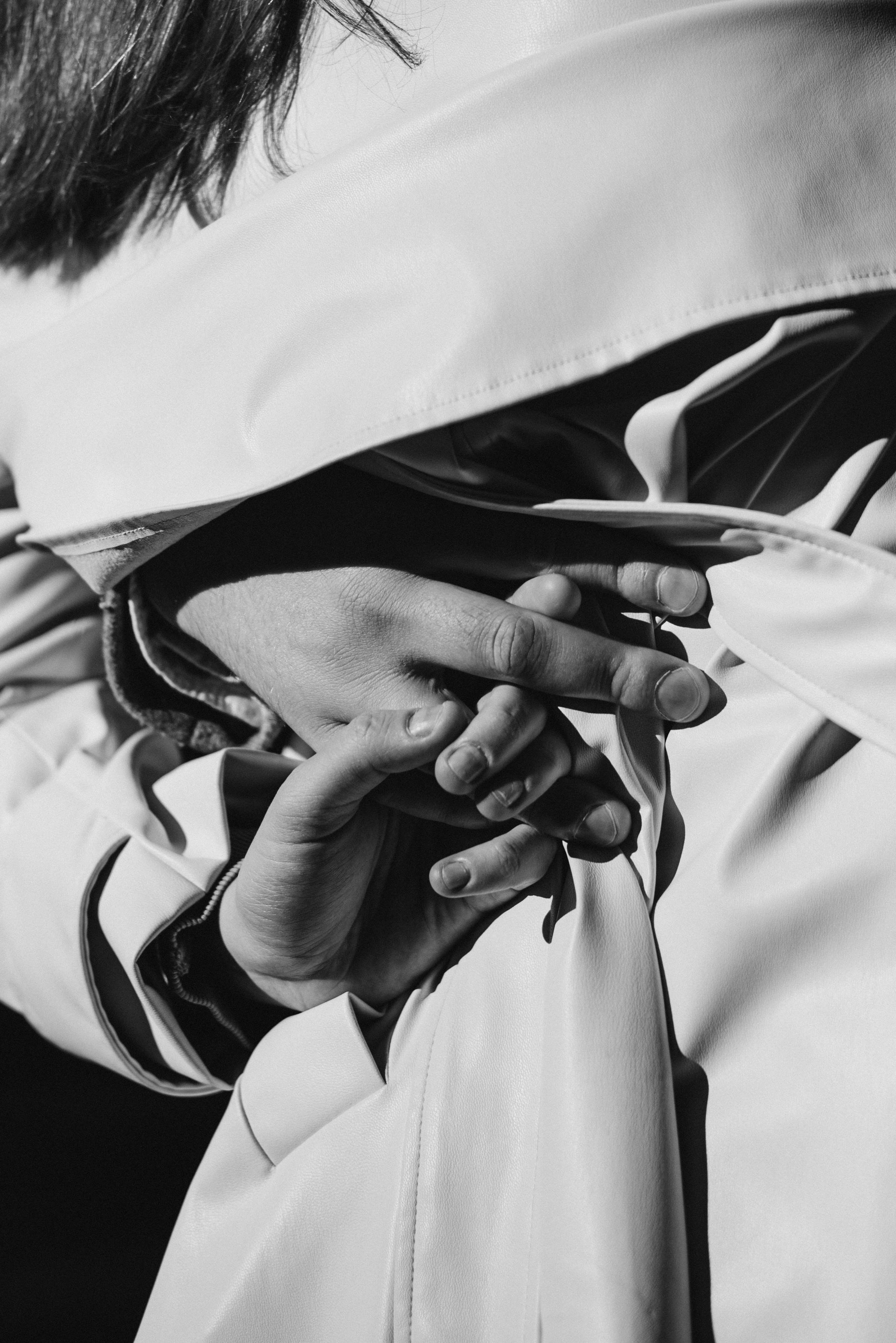 Парная фотосессия в старом городе. Портретный и свадебный фотограф в Тбилиси • xeniqo