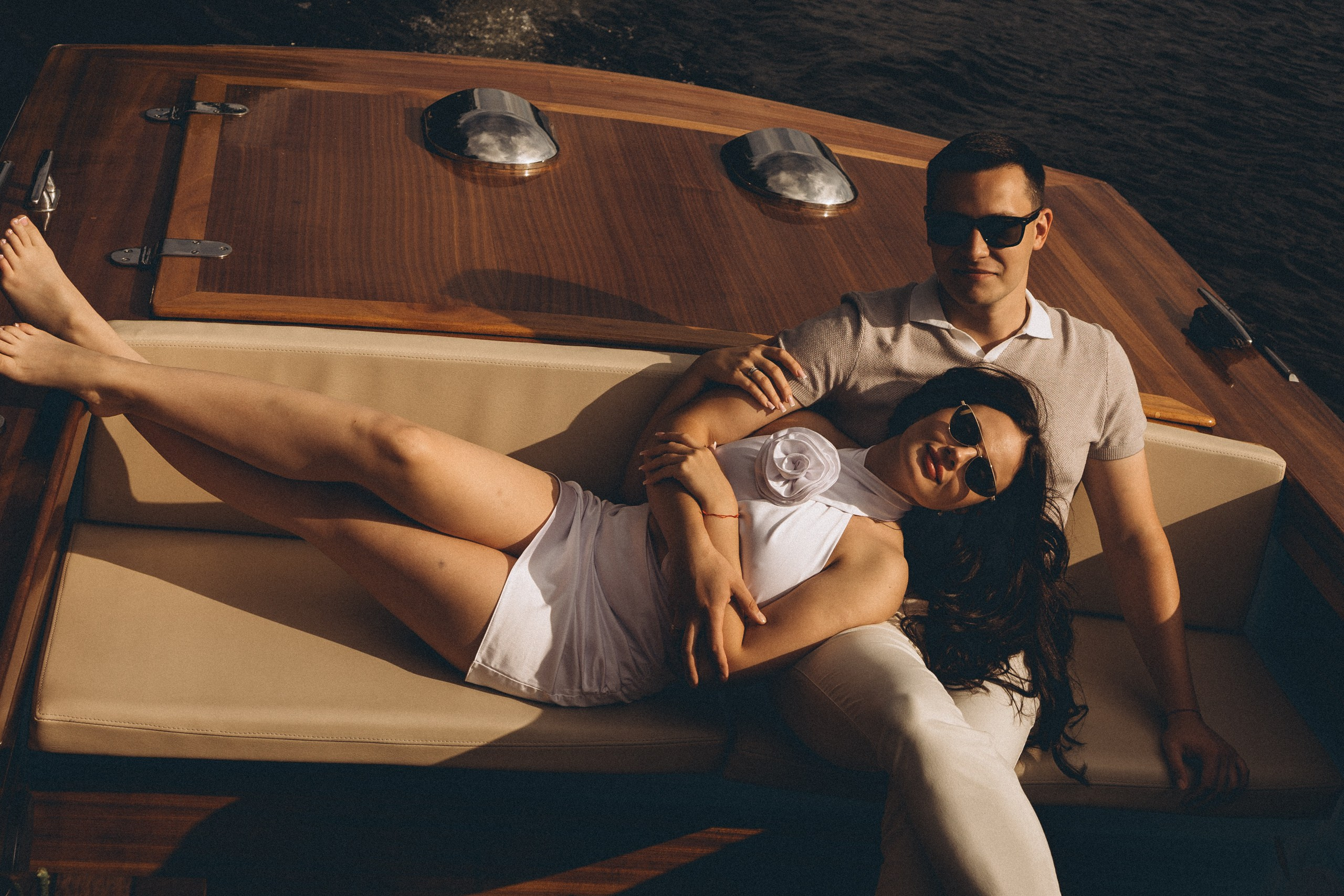 СВАДЕНБНАЯ СЬЕМКА НА КАТЕРЕ ПО КАНАЛАМ САНКТ-ПЕТЕРБУРГА И В АКВАТОРИИ НЕВЫ. Профессиональный фотограф, Санкт-Петербург — Виктория Богомолова