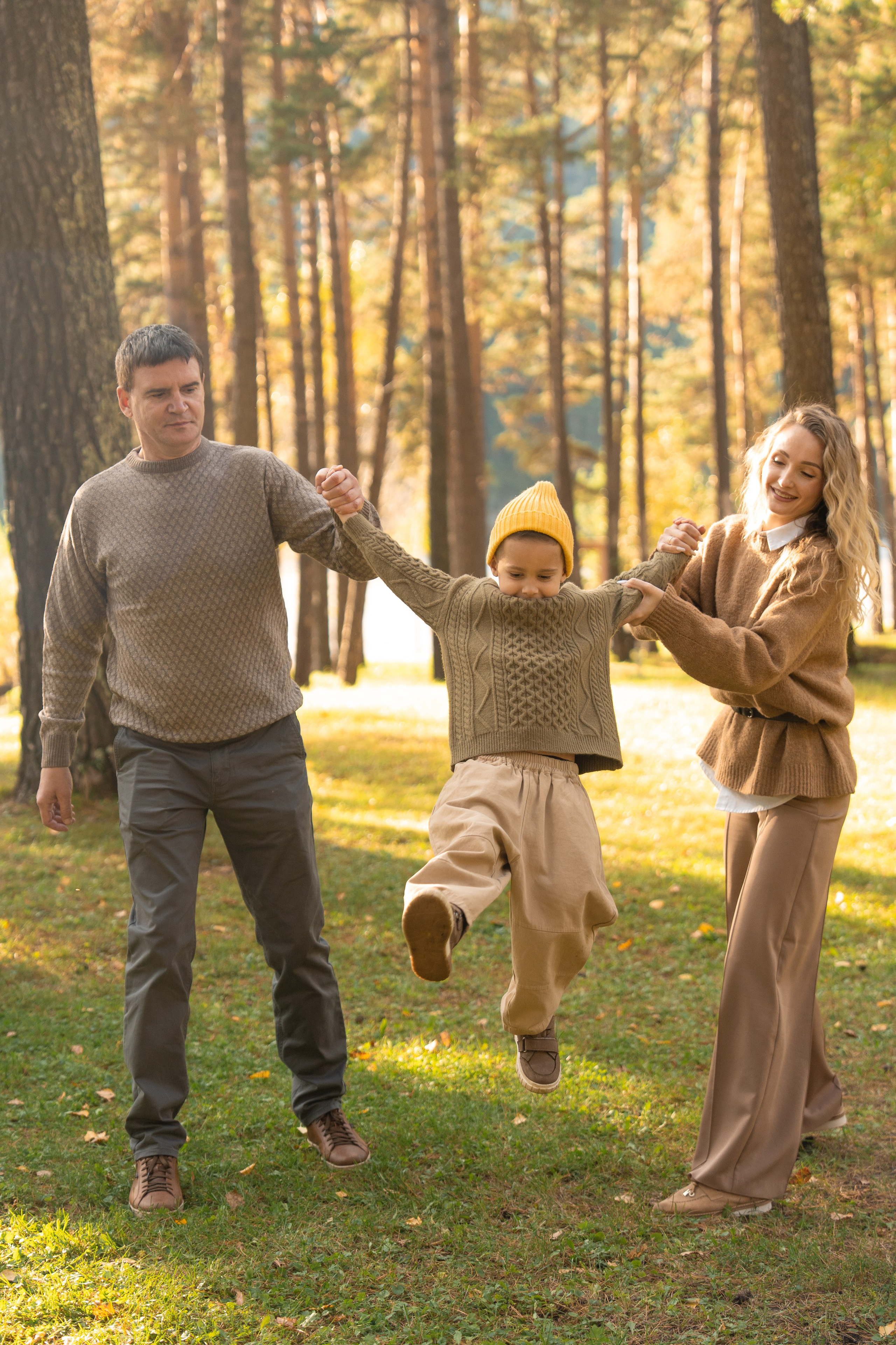 Семейная фотосессия в Москве для большой семьи. Свадебный фотограф в Москве Анна Полушина