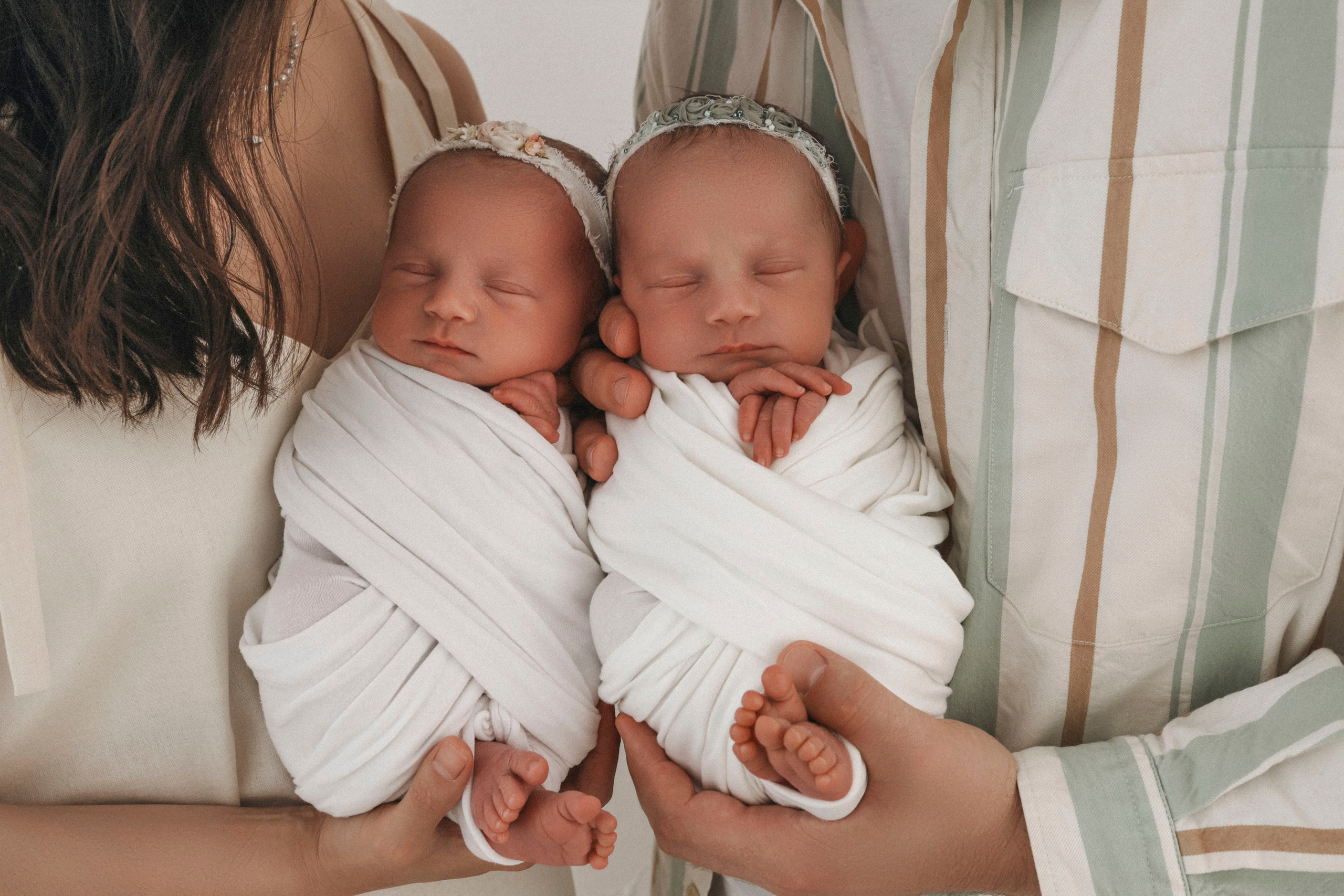 Двойня. Фотограф новорожденных и детский фотограф в Новосибирске