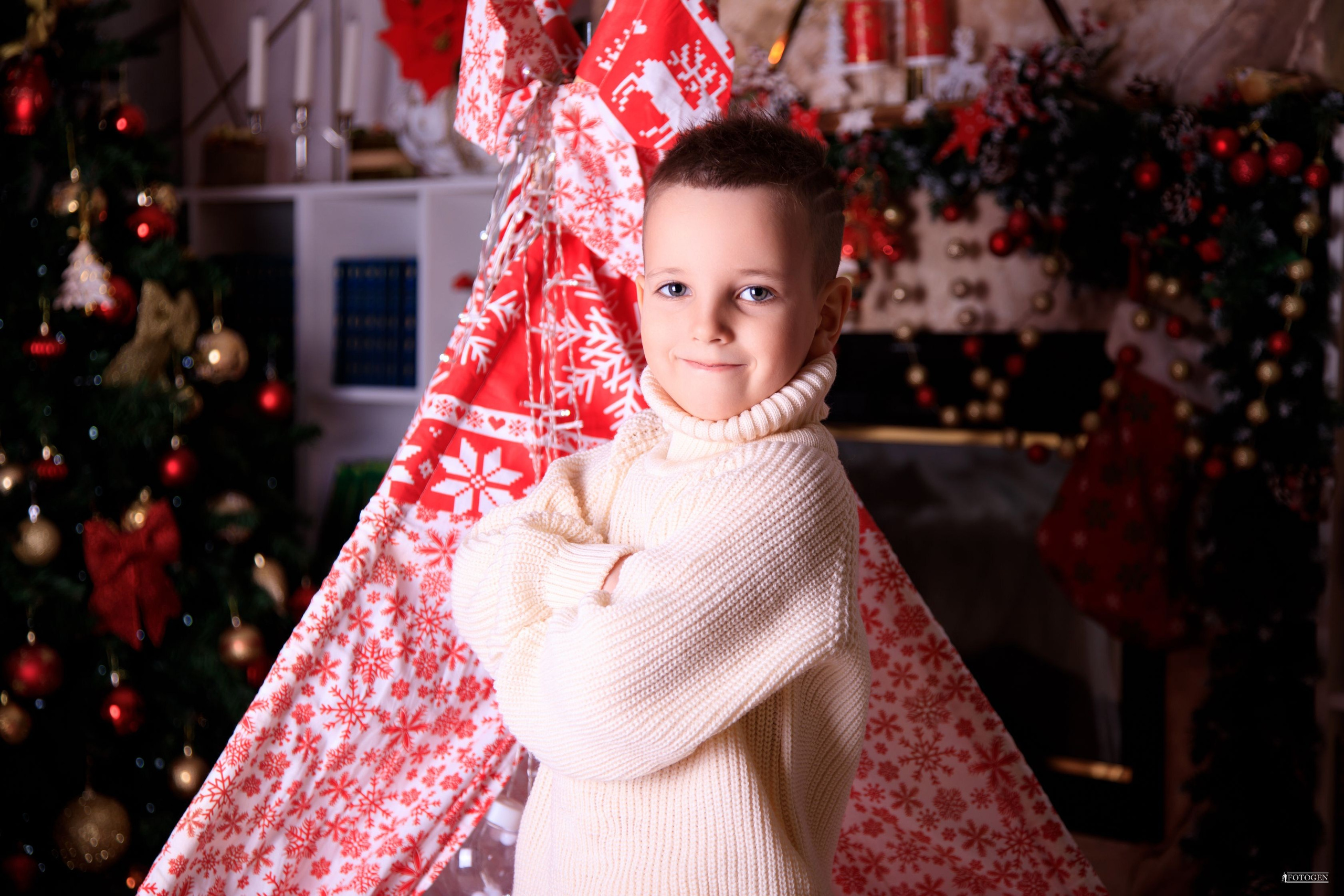 Портфолио новогодние фотосессии для детей в Краснодаре. Интерьерная фотостудия FOTOGEN г. Краснодар