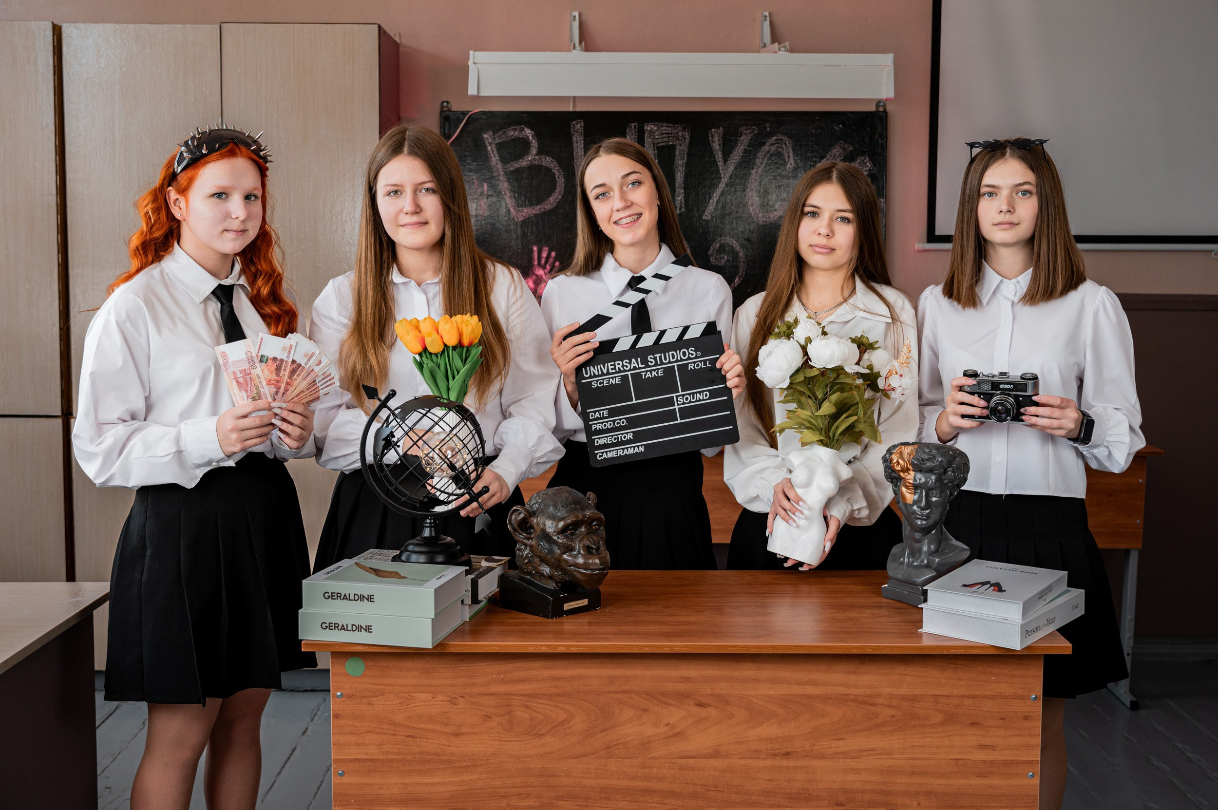 В школе. Выпускные альбомы и Школьный фотограф в Алексеевке, Бирюче, Красном