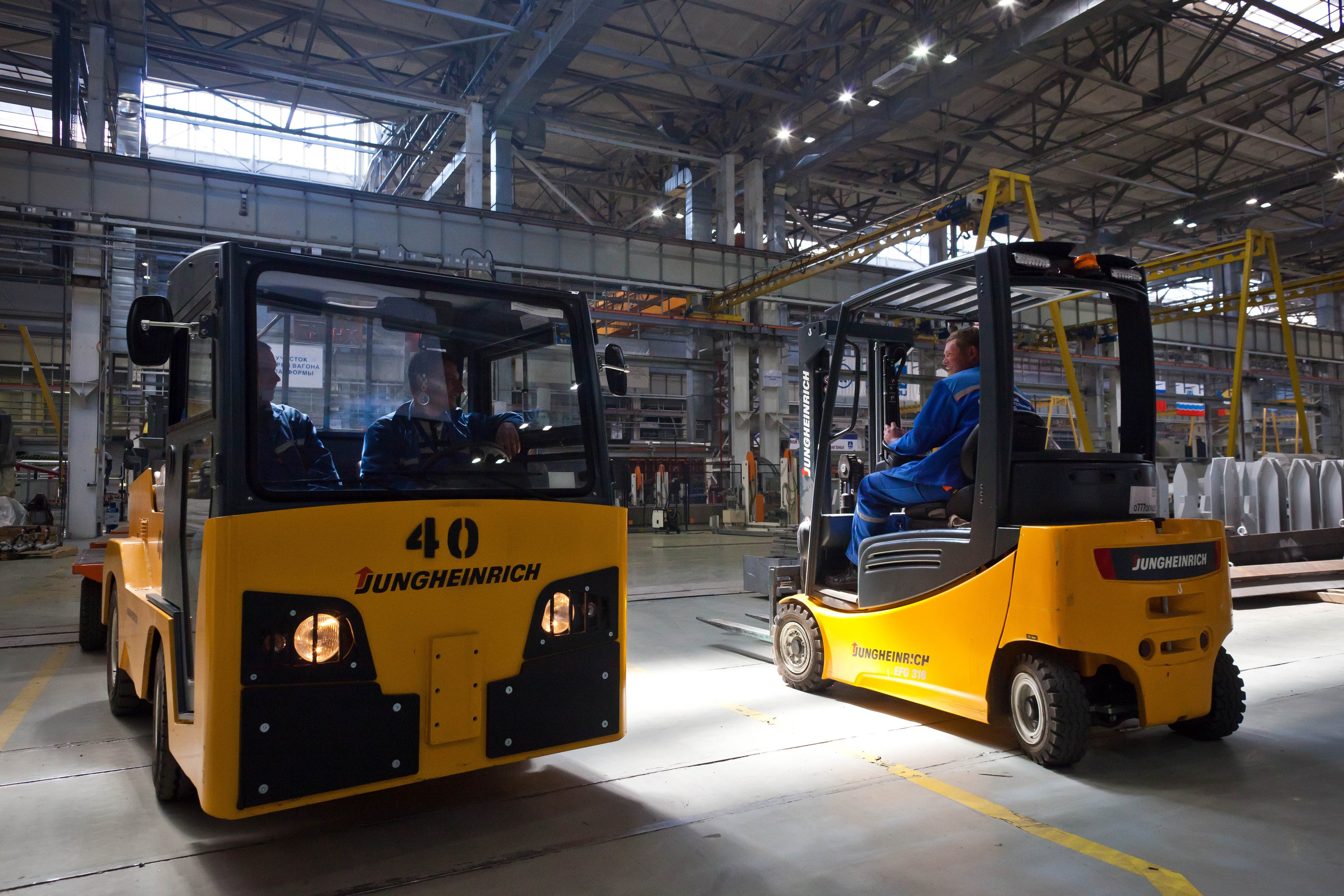 ТИХВИНСКИЙ ВАГОНОСТРОИТЕЛЬНЫЙ ЗАВОД. Рабочая сторона — бизнес портрет и репортаж в Санкт-Петербурге