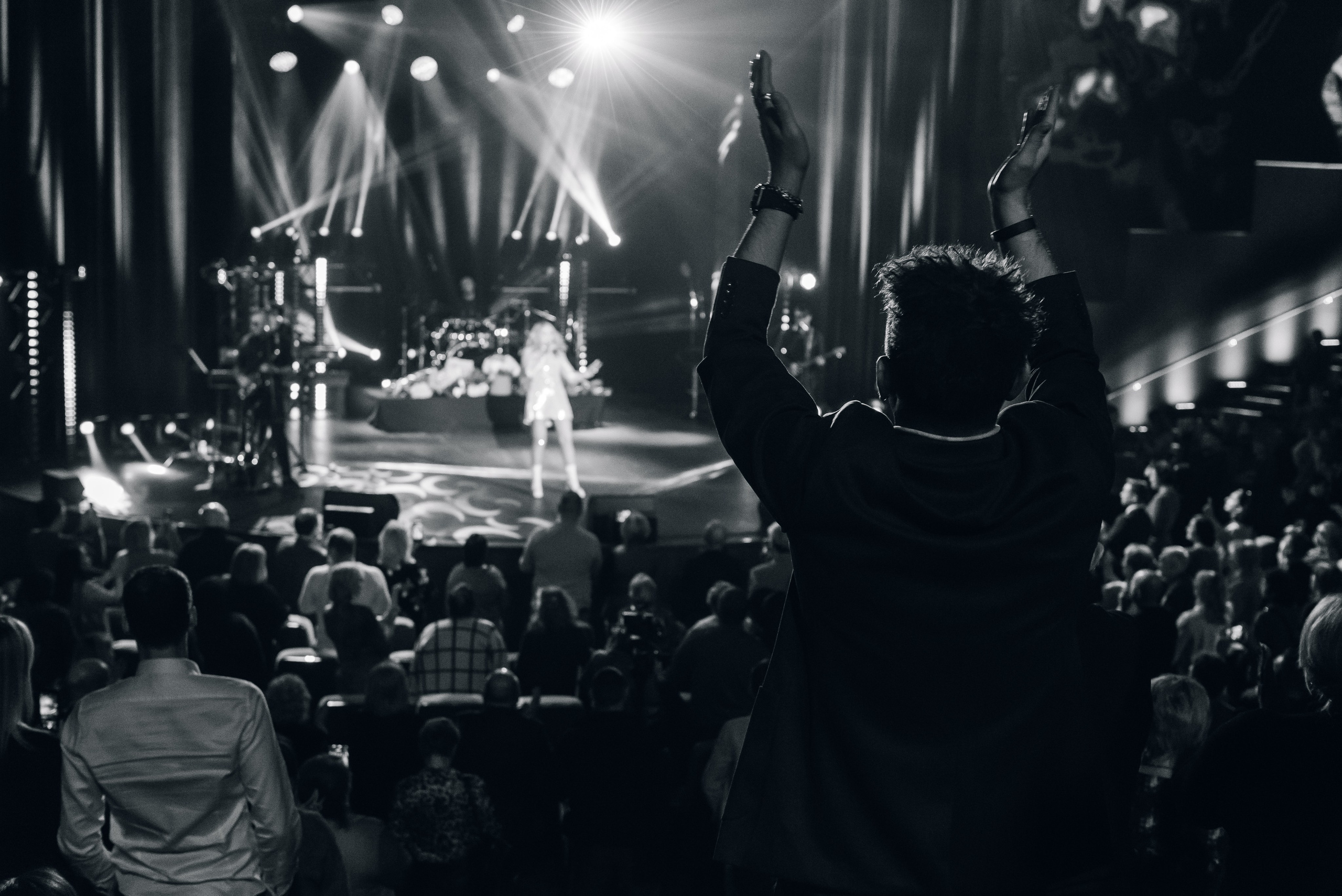 Маша Распутина — «Имена на все времена», Вегас Сити Холл. Бренд-фотограф для экспертов и блогеров в Москве Влада Горбовская