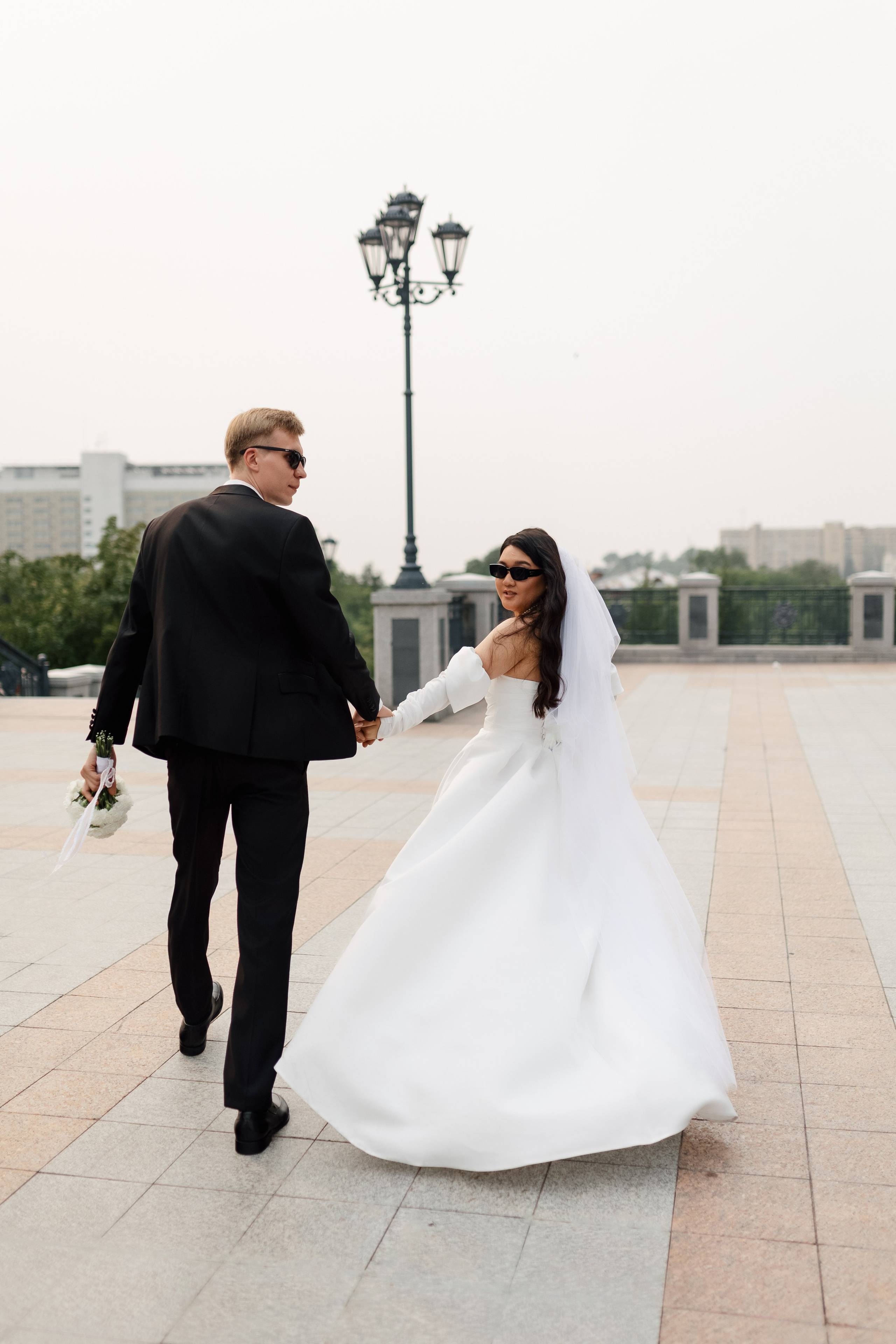 Андрей и Анна. Интурист. Комсомольская площадь. Свадебный фотограф в Хабаровске