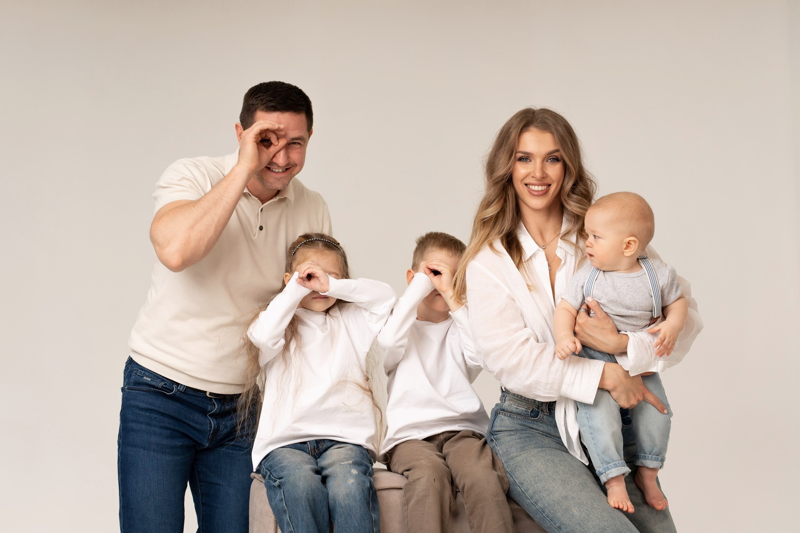 Семейная в студии. Фотограф в Екатеринбурге Сибирцева Анна