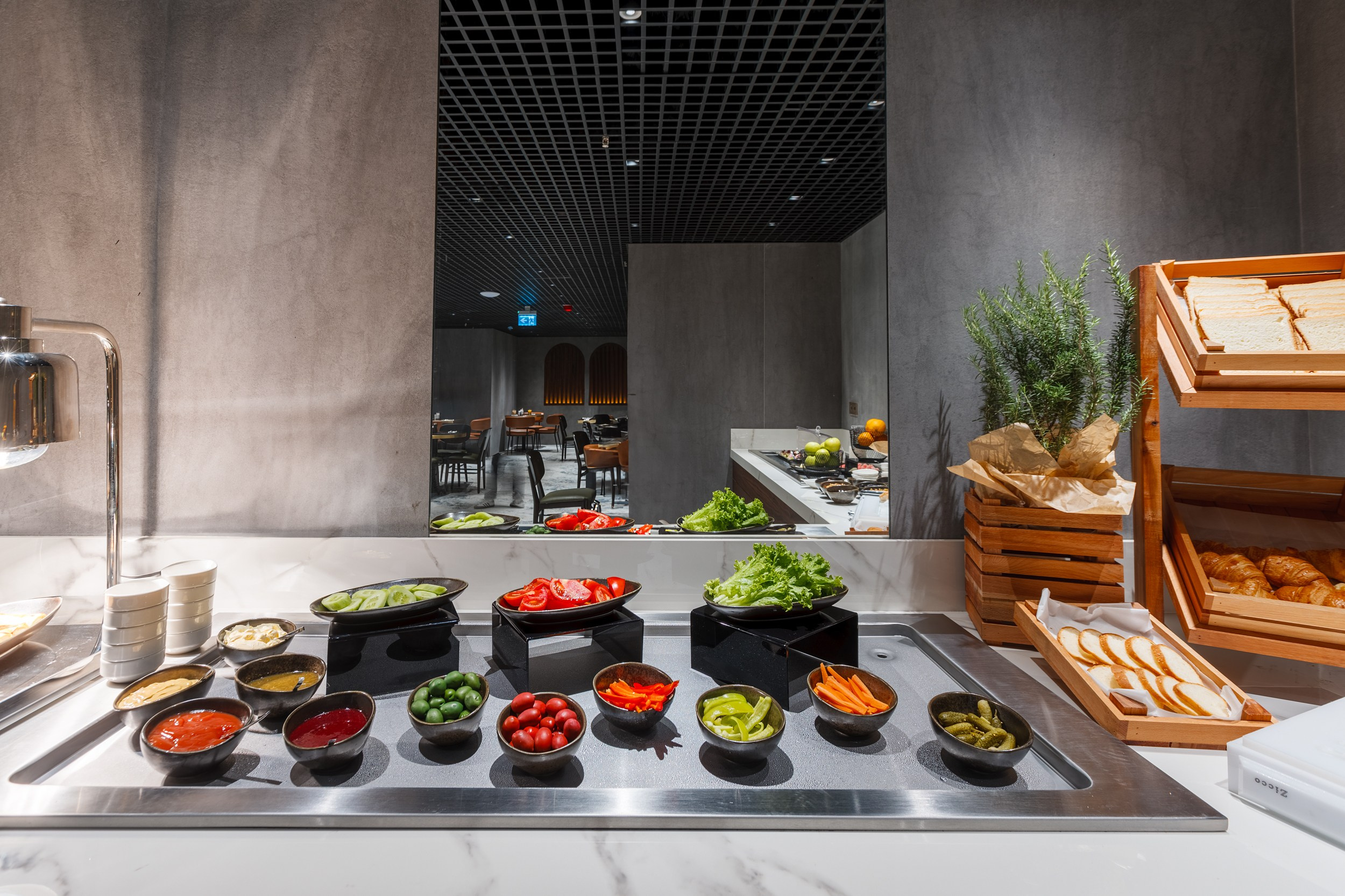 HOTEL PIAZZA EPIGRAPH (BATUMI). Режиссёр, клипмейкер, фотограф — Андрей Охота