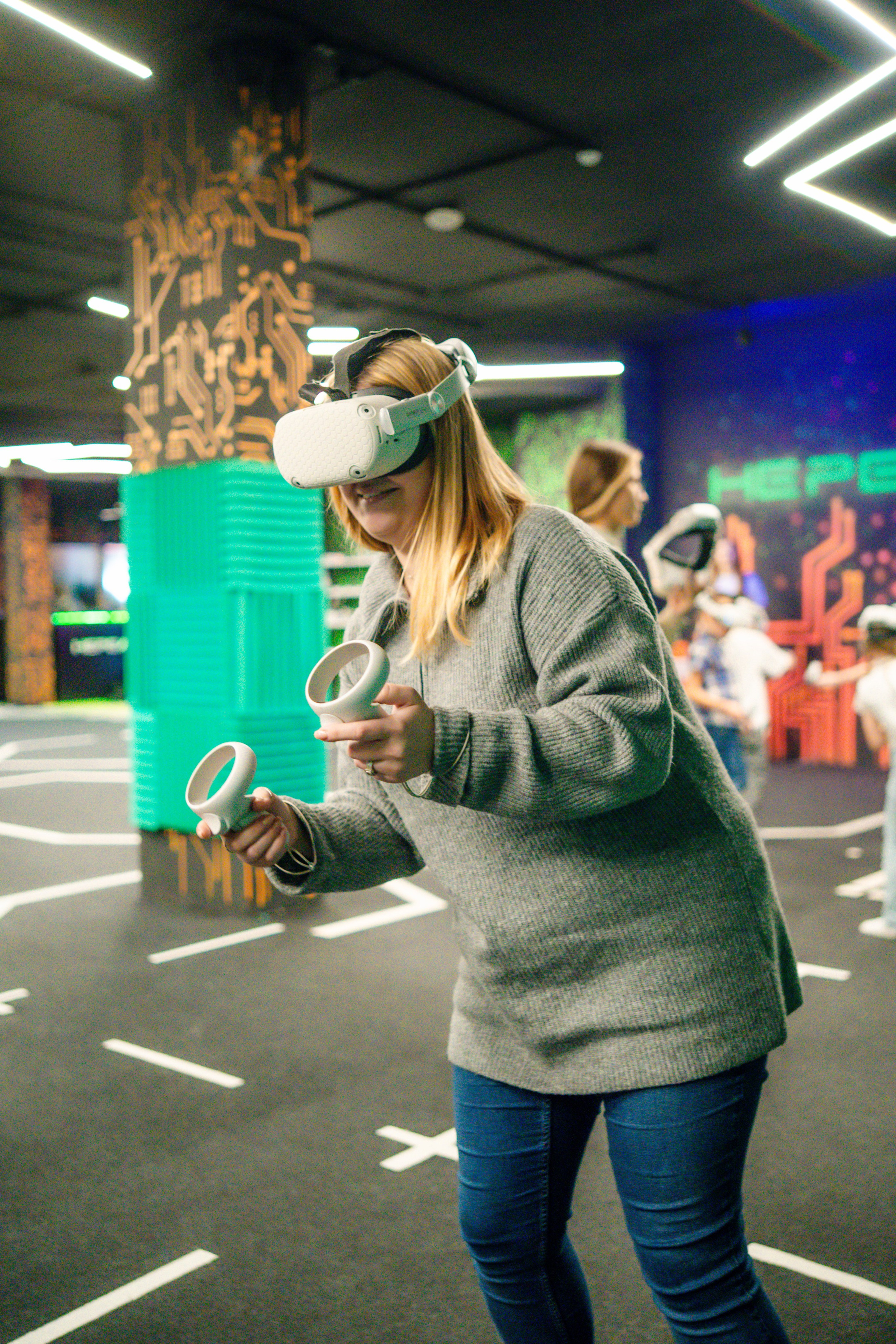 VR (November-December 2024). Felixtones