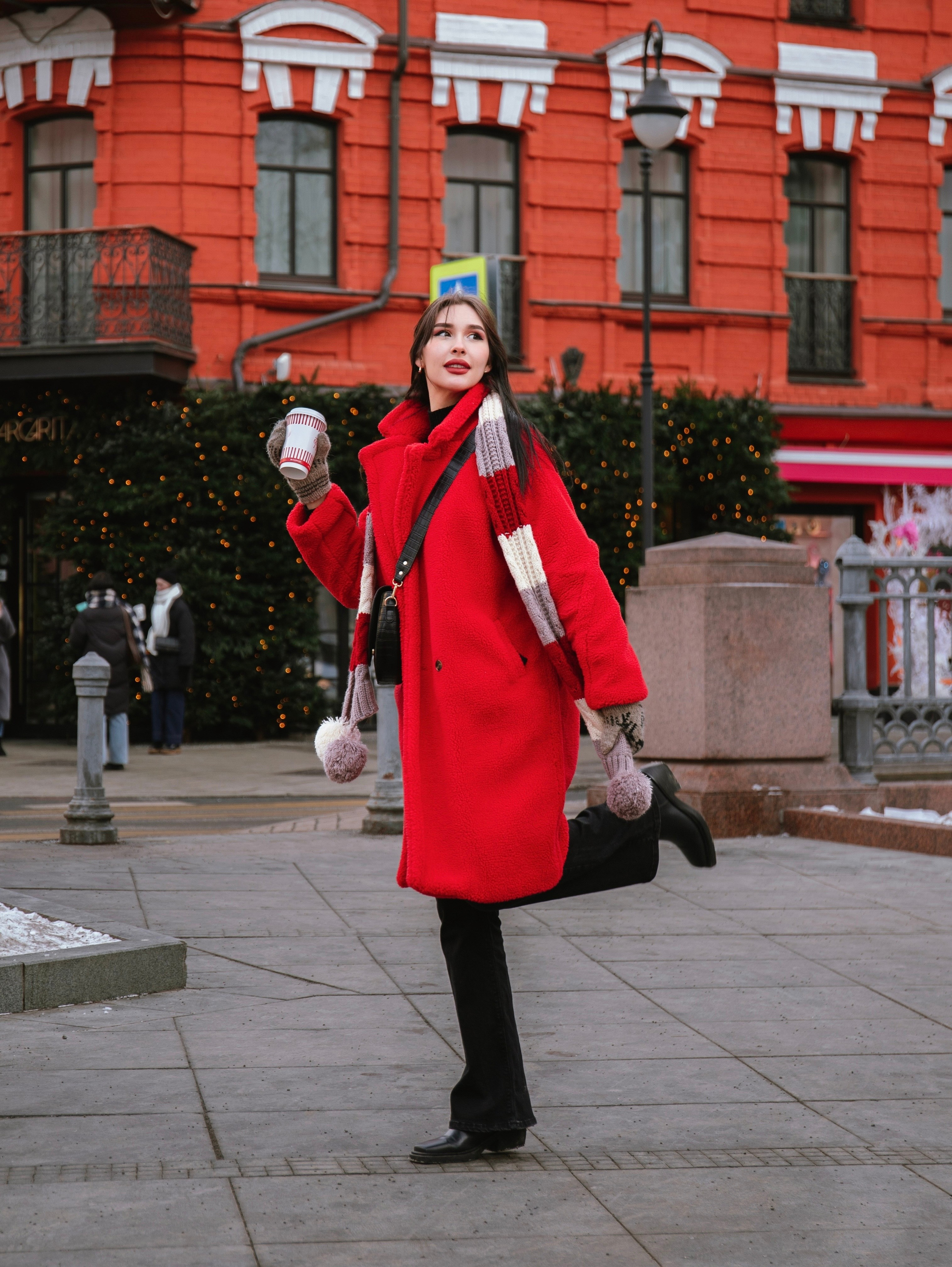 Фотопрогулка на Патриарших. Свадебный и семейный фотограф в Москве Мила Широких