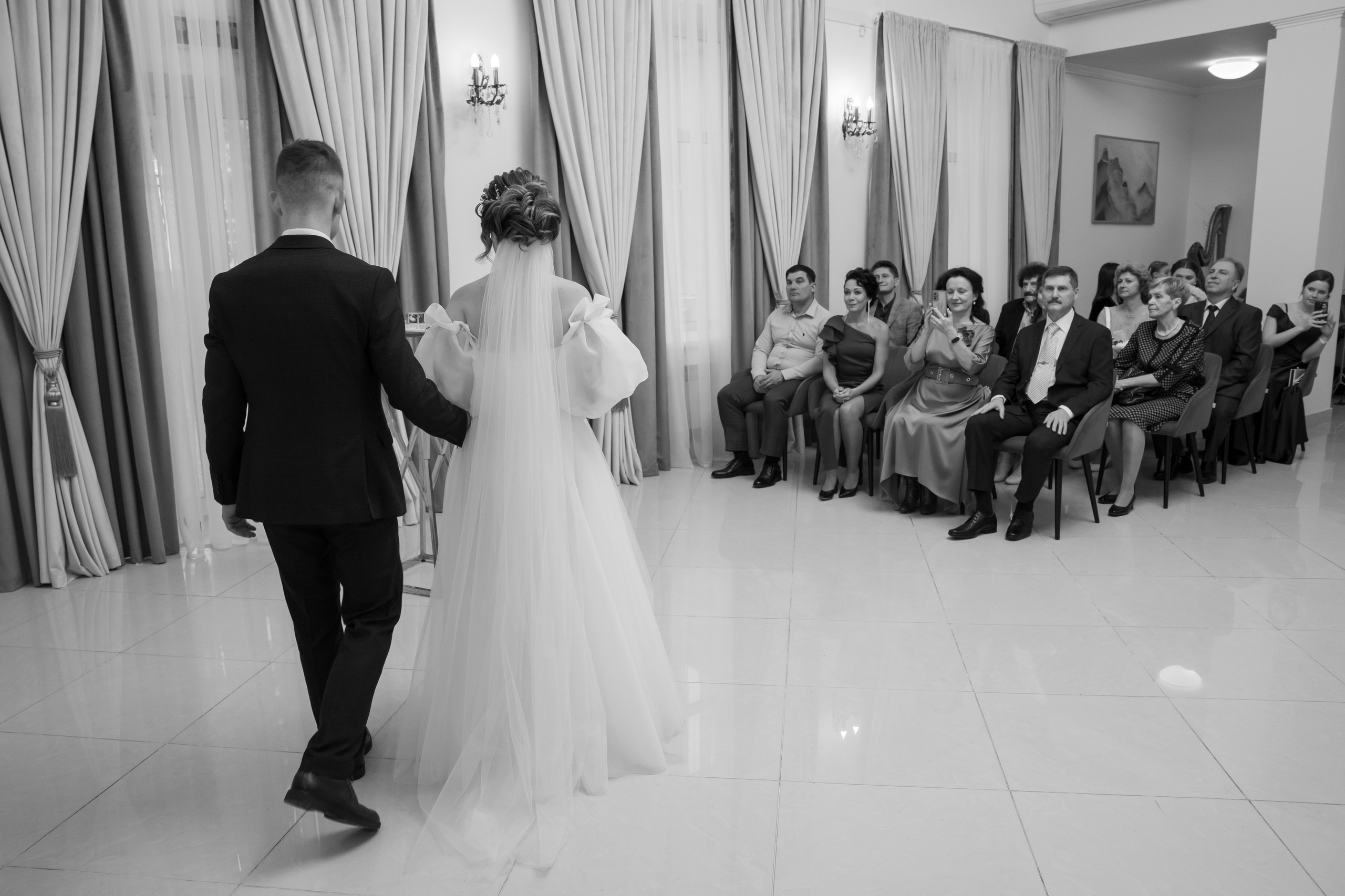 Константин и Дарья, ЗАГС ВДНХ, отель Soluxe, ресторан «Антик». Свадебный и репортажный фотограф (Москва, Королев и другие)