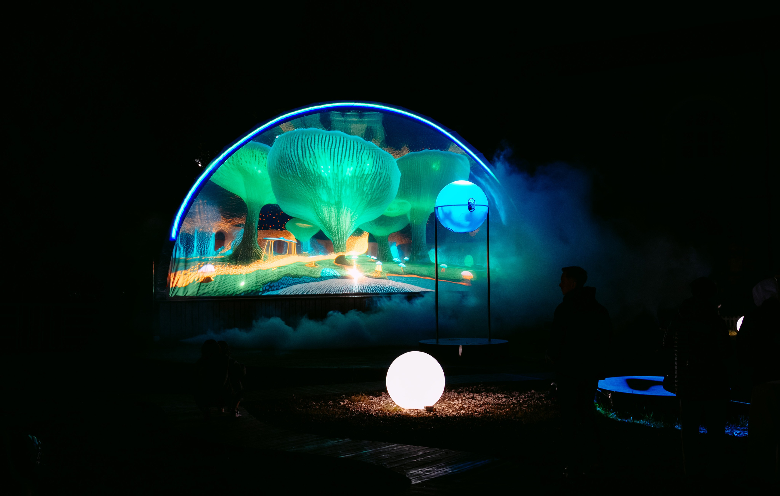 НУР. Фестиваль медиаискусства / 2024. Саша Копылов, фотограф в Казани