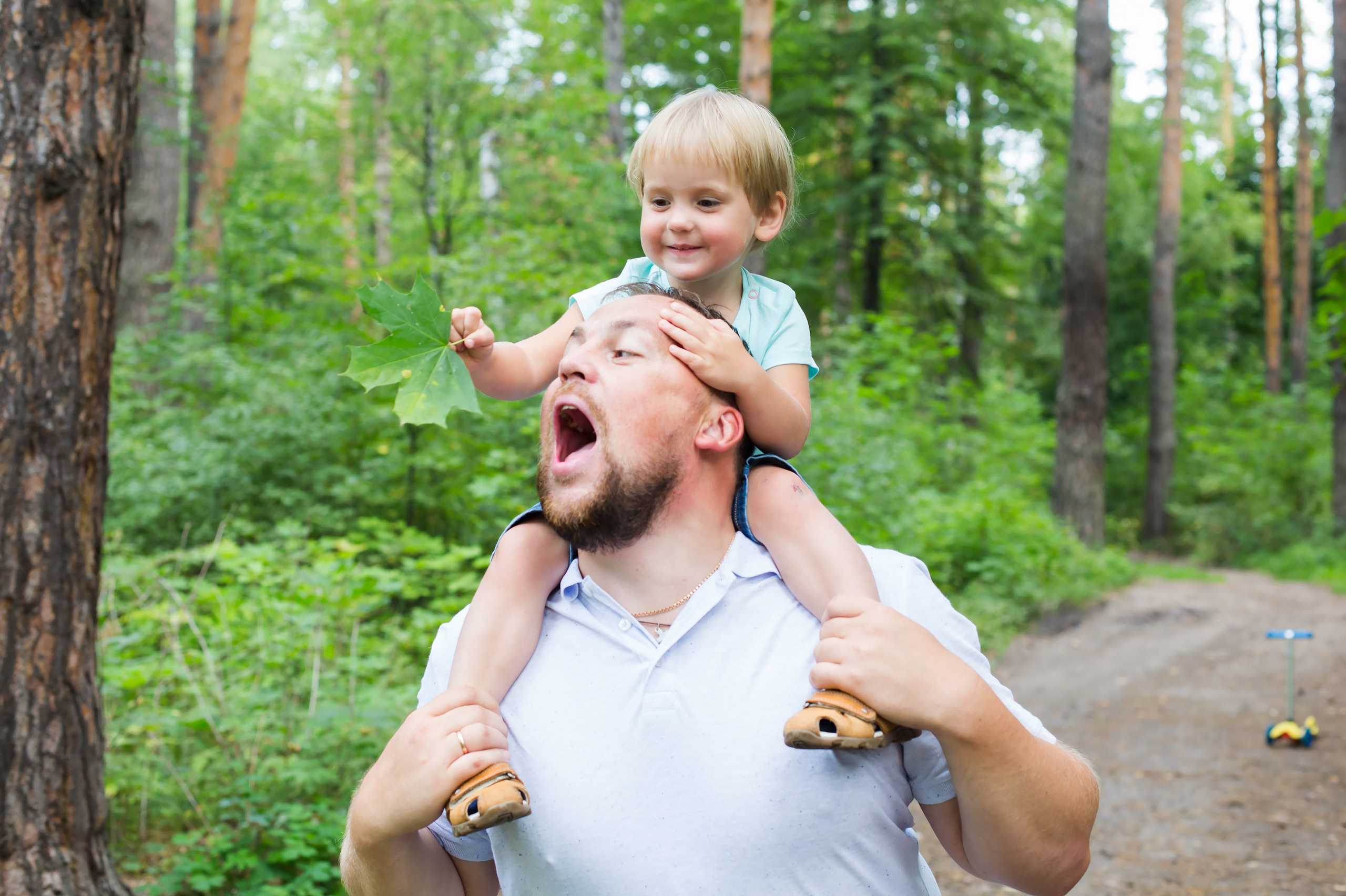 Прогулка в лесу. Репортажный, семейный и детский фотограф в Пензе и Заречном Арина Ермилова. Картины барельеф на заказ