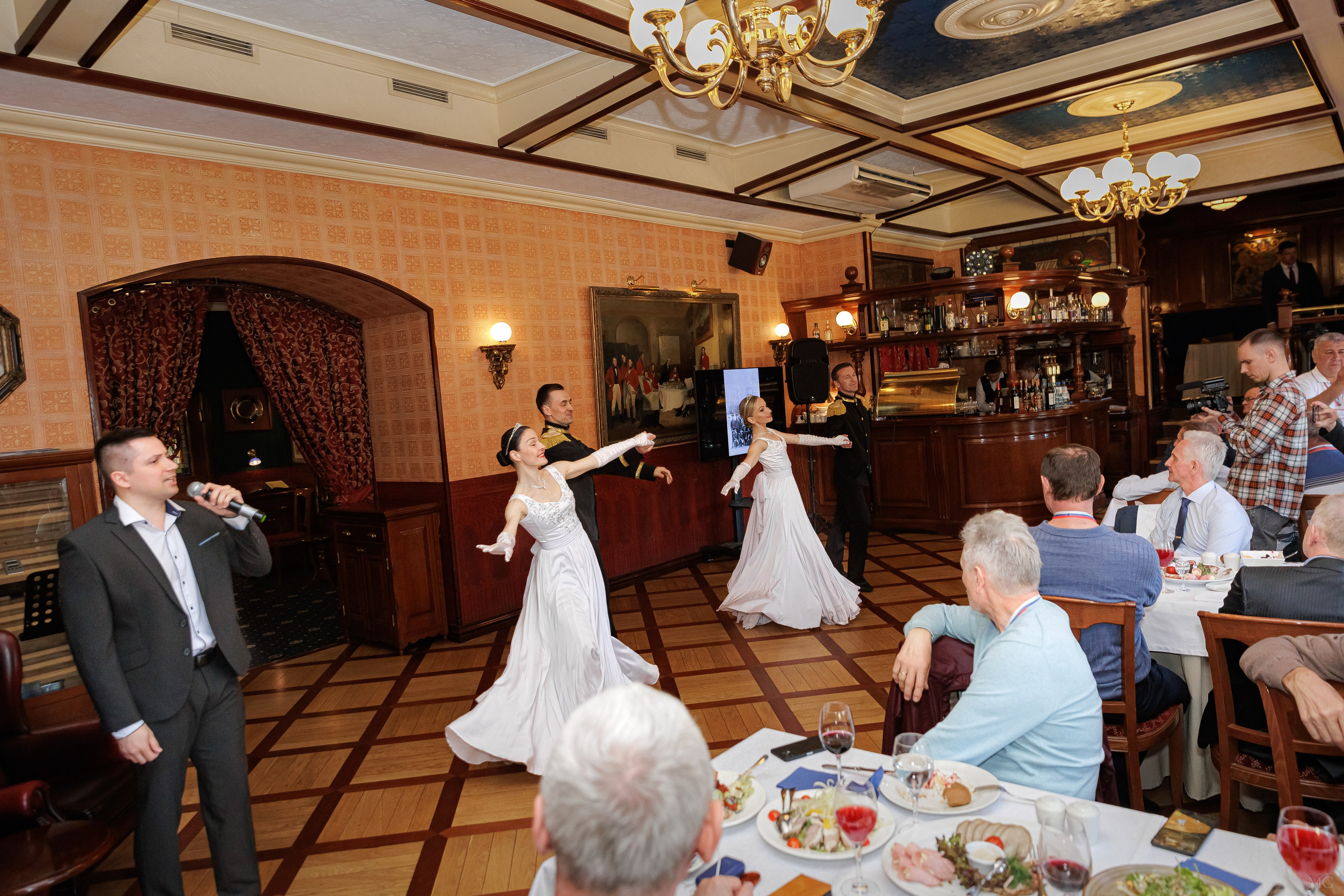 40 лет выпуска ХВВУТ МВД СССР. Маша Гонтарь Семейный домашний репортажный фотограф в Санкт-Петербурге