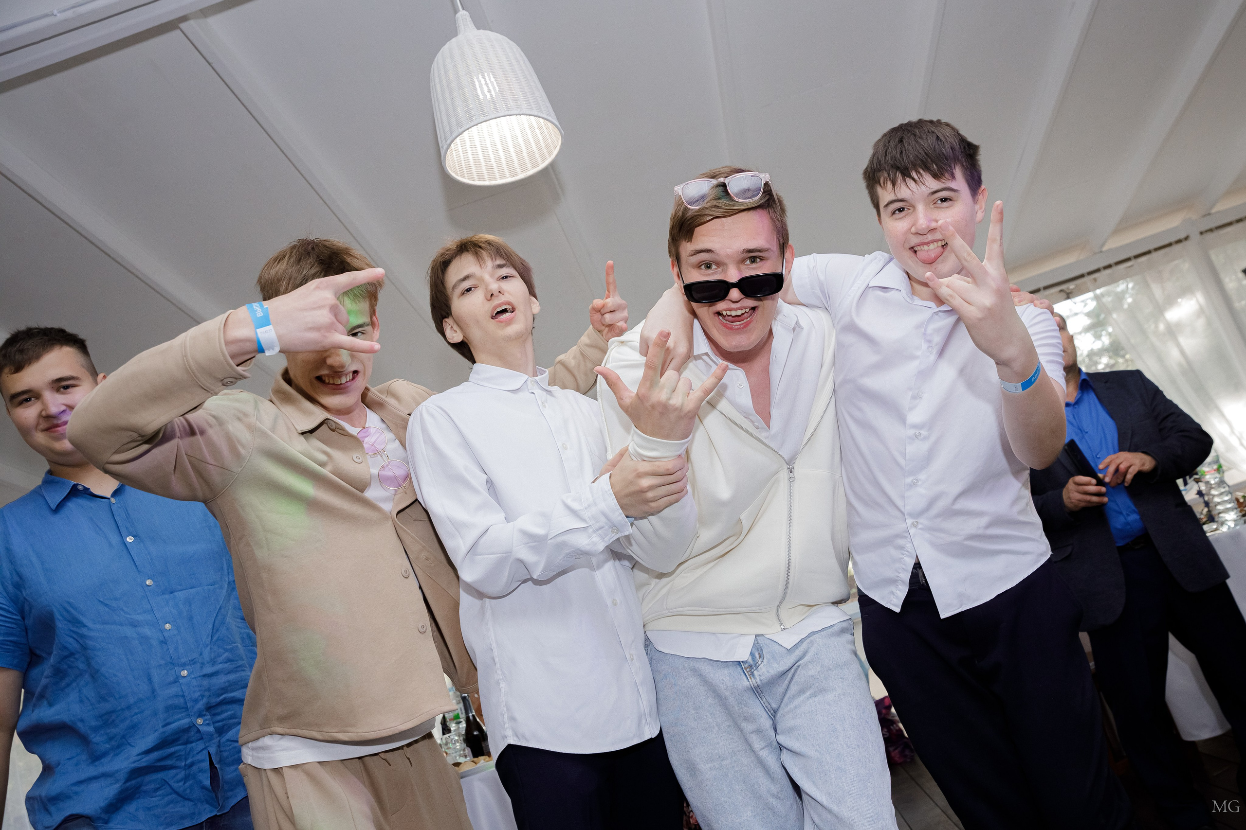 20.06.2024 Выпускной совместный Залесье. Маша Гонтарь Семейный домашний репортажный фотограф в Санкт-Петербурге