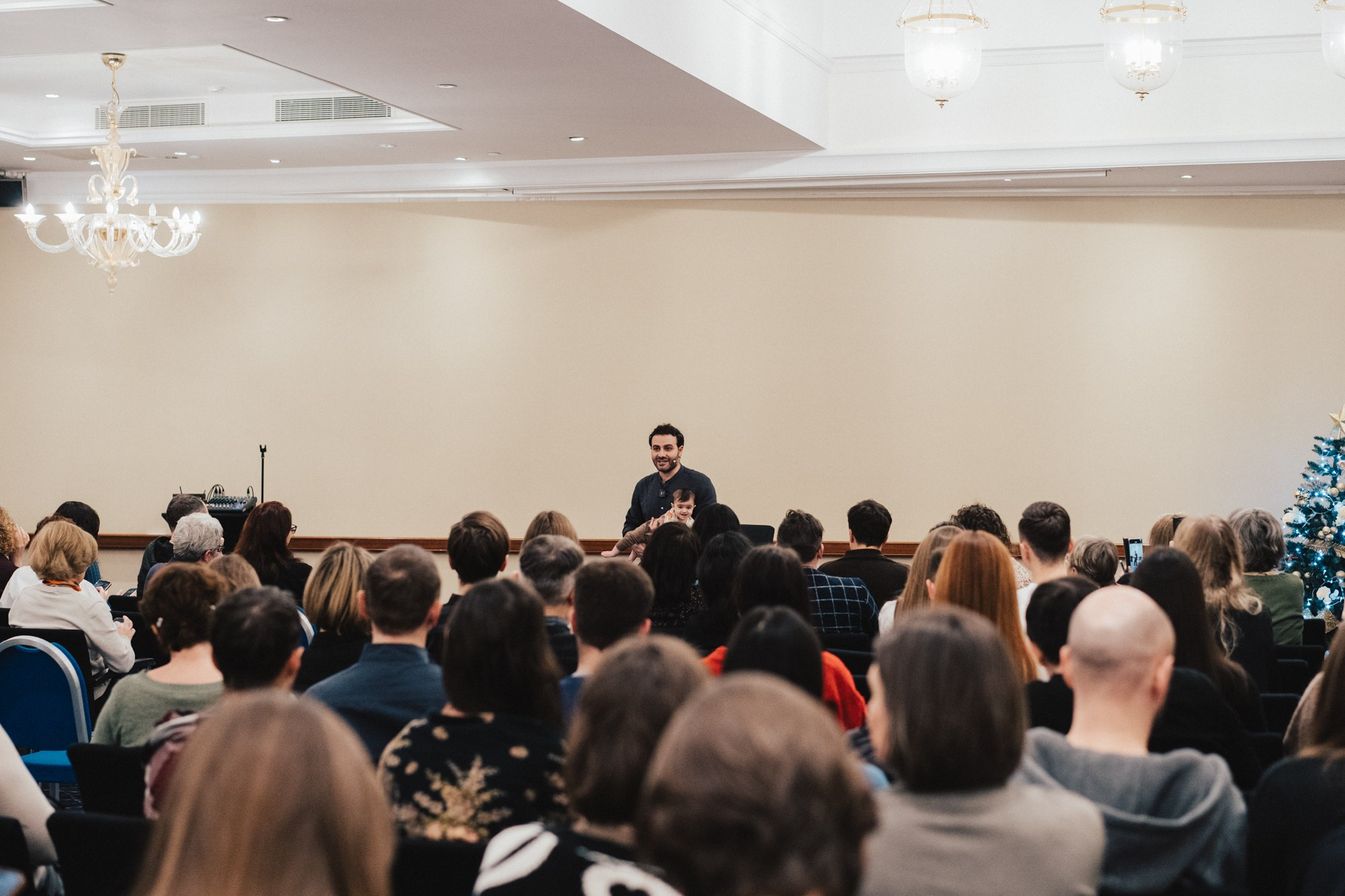 Armen Zakharyan — The Coast of Dystopia (Lecture in Vilnius). Photographer in Vilnius