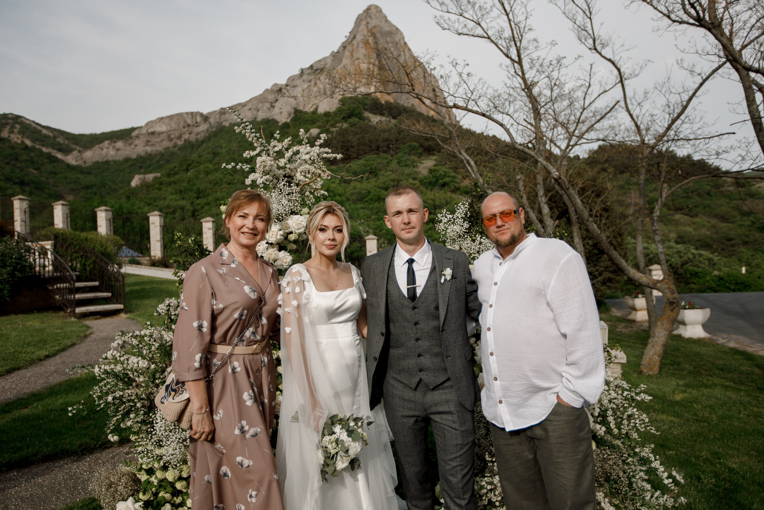 Денис и Алина. Белый замок. Фотограф Анна Лейман. Севастополь