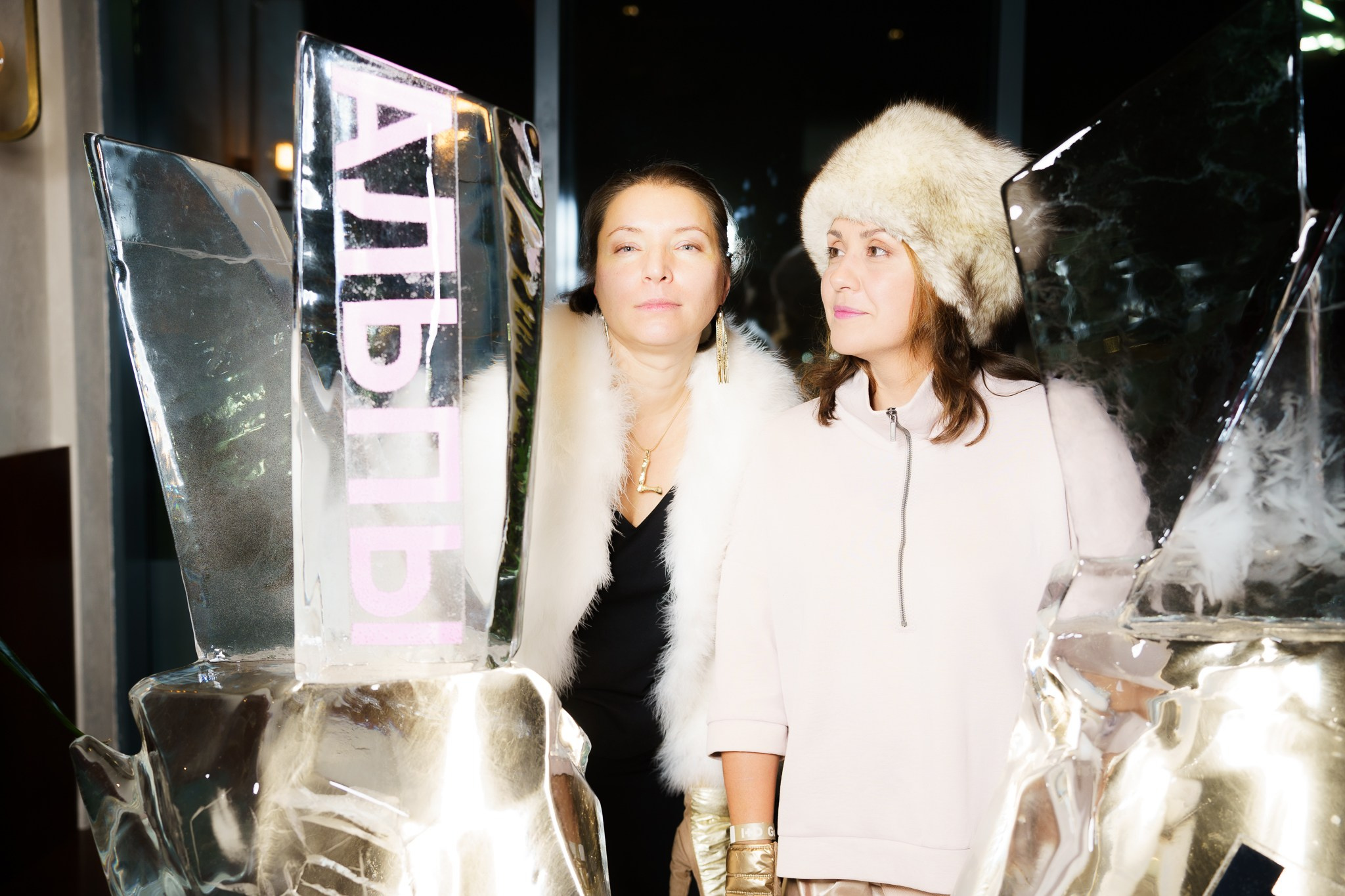 Традиционная золотая вечеринка INTERIOR+DESIGN, приуроченная к выходу главного номера года Gold Edition 2024. Фотограф Василий Буланов