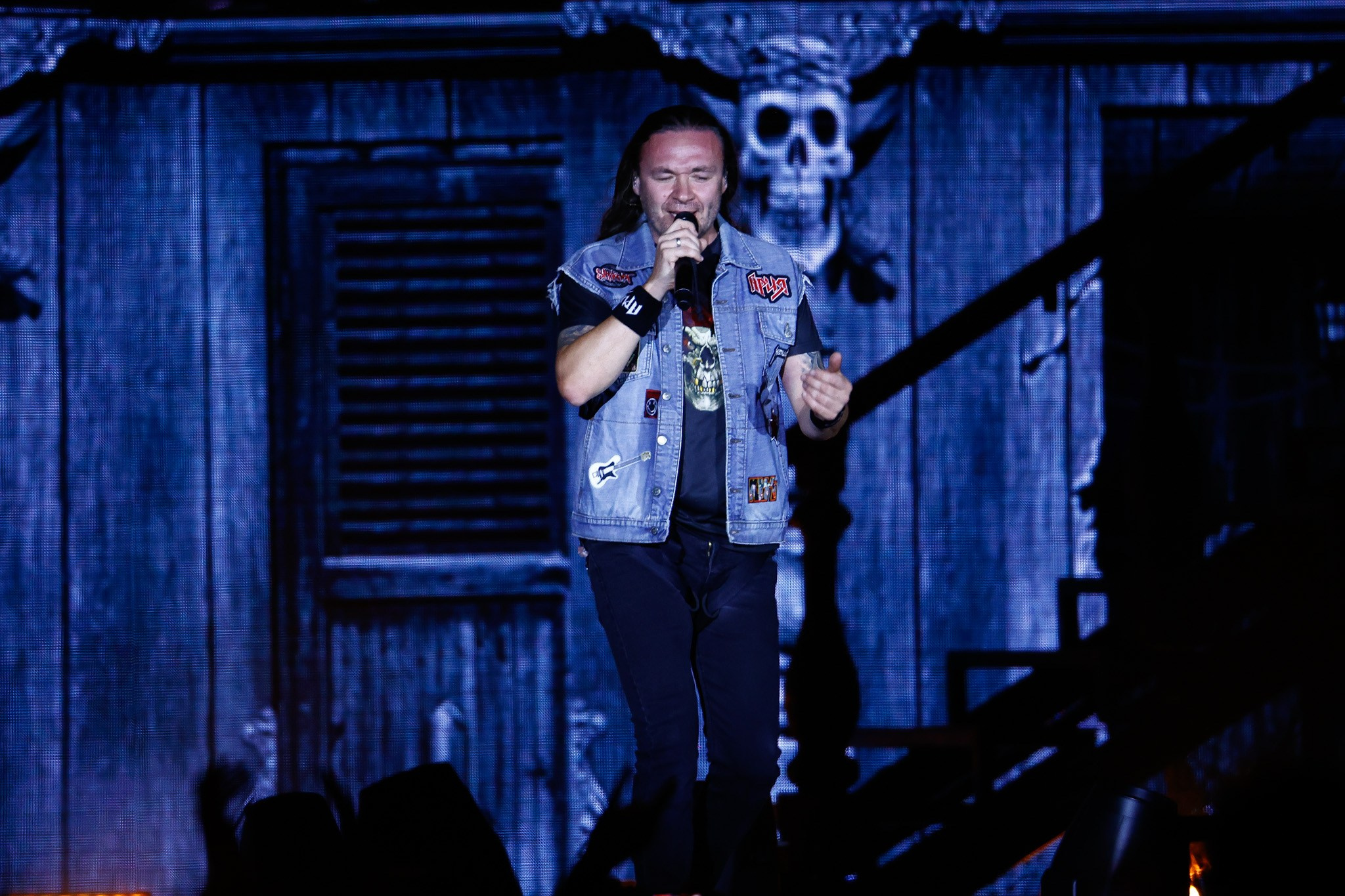 ШОУ ГОСТЬ ИЗ ЦАРСТВА ТЕНЕЙ (АРИЯ)