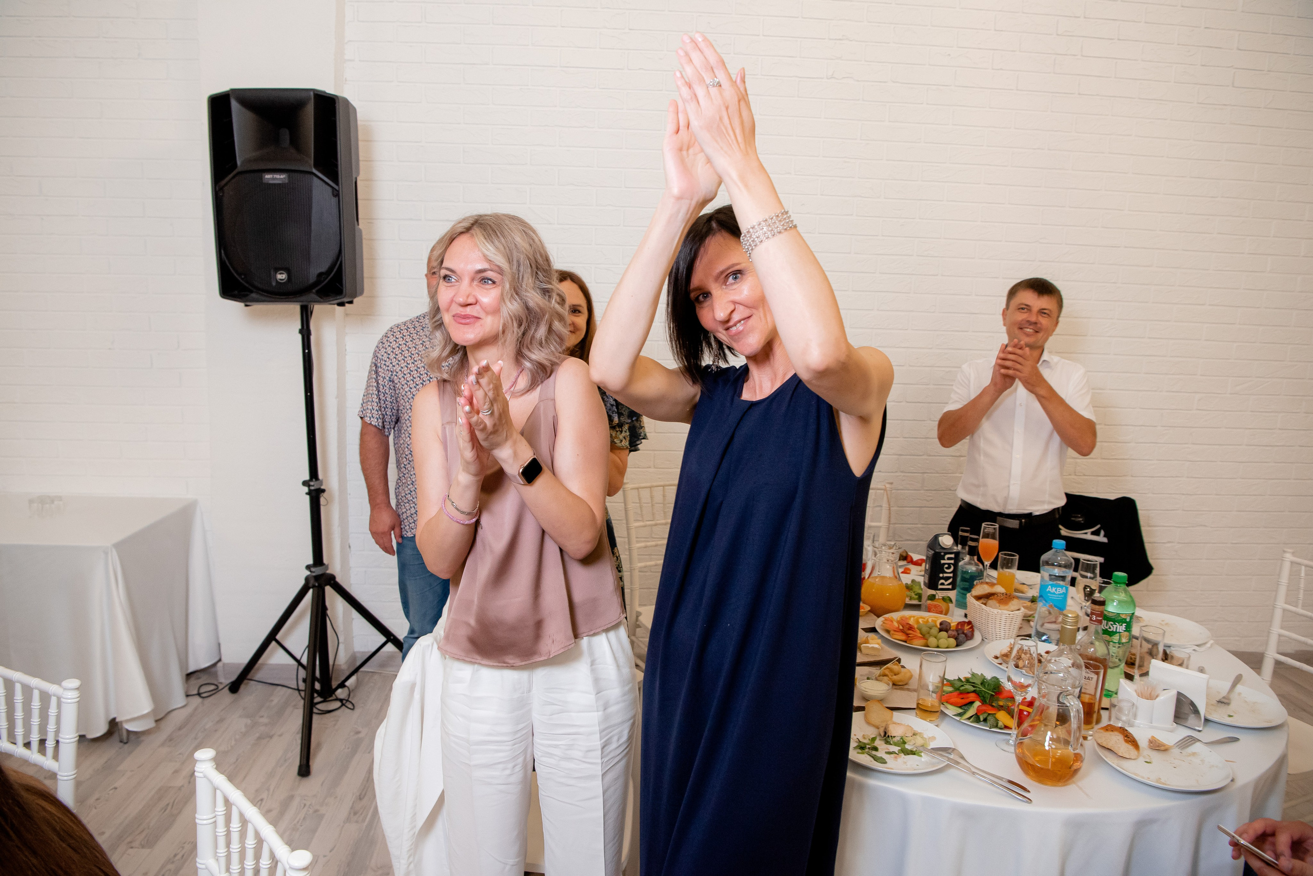 30 Школа. Вручение и Банкет. ДК Юбилейный и Банхоф. Фотограф в Волгограде и Волжском Александр Горбань