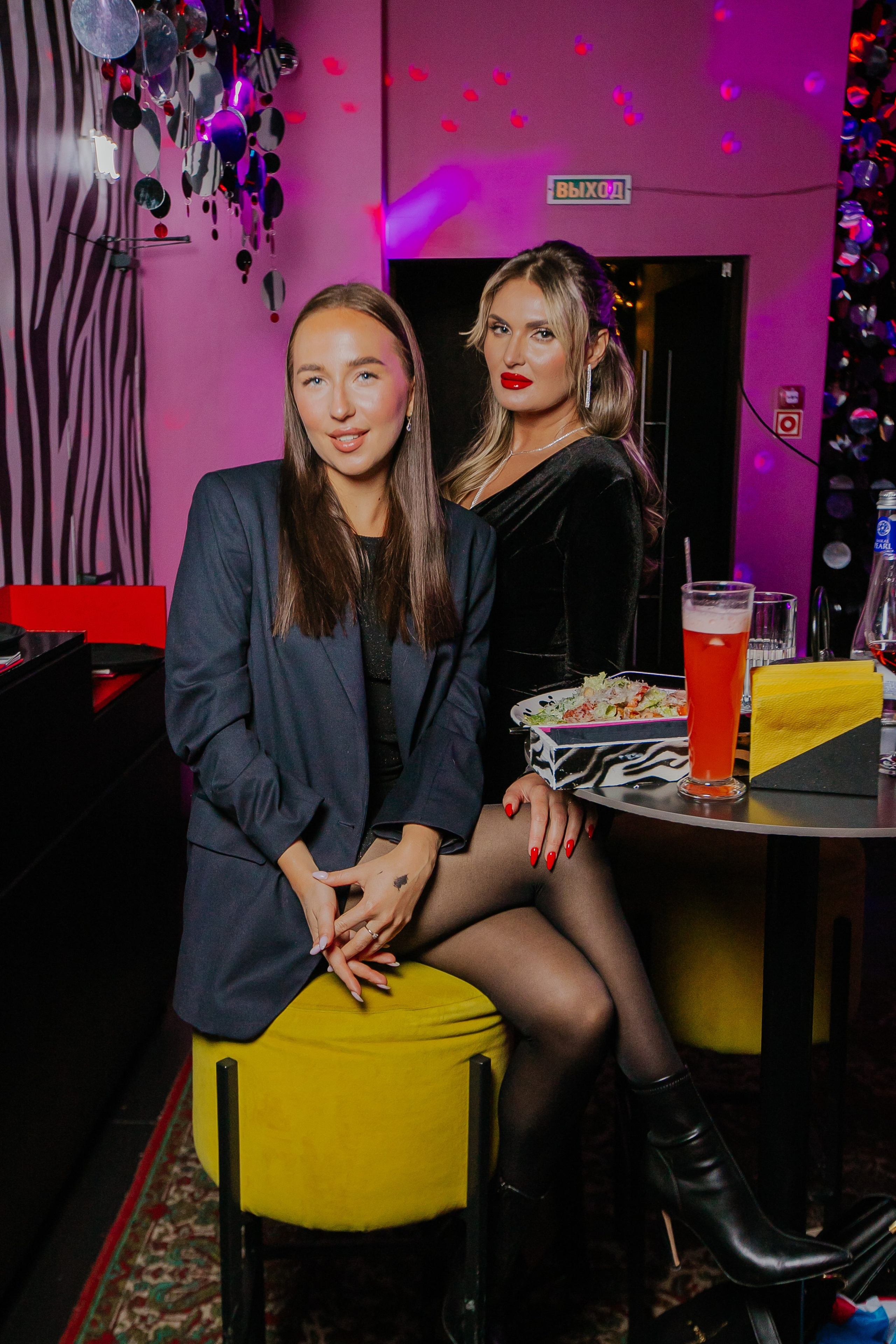 БАР МОЛОДОСТЬ. Репортажный и портретный фотограф в Екатеринбурге Гизатуллин Марат