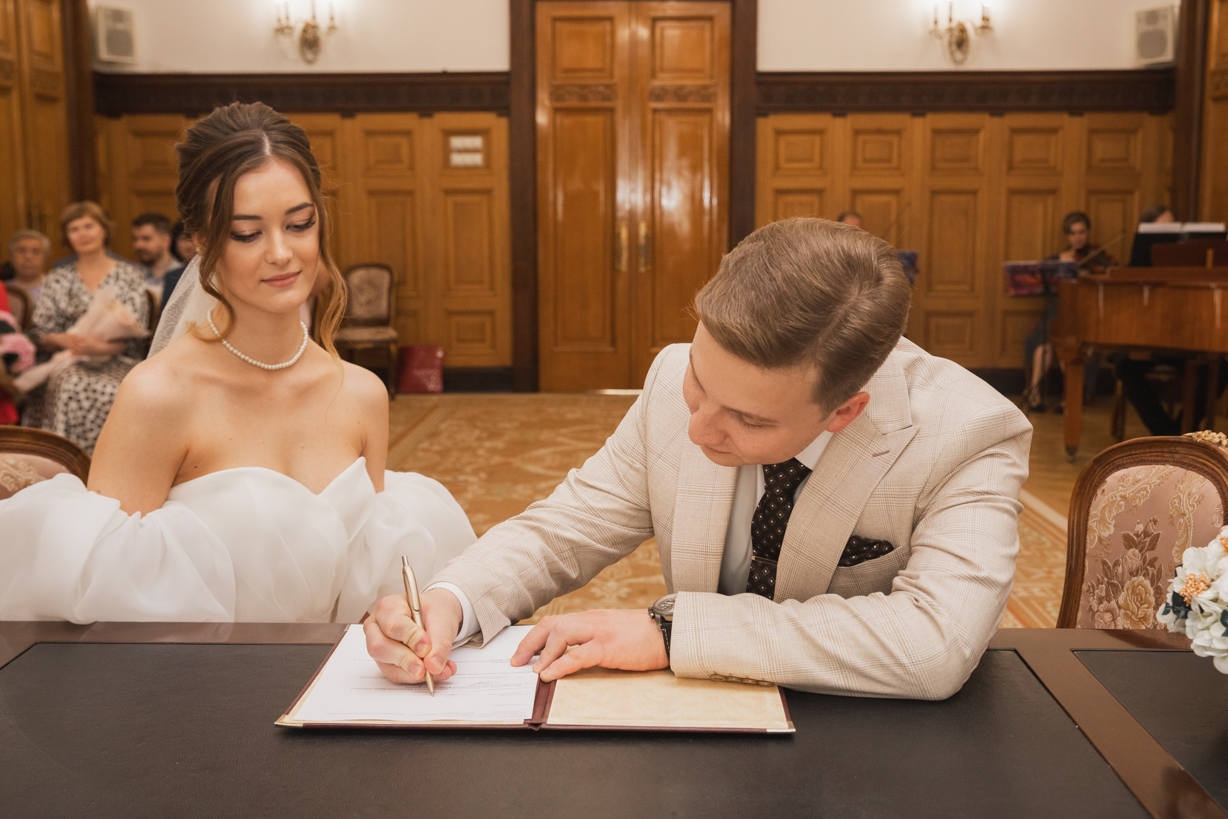 Грибоедовский ЗАГС. Свадебный и портретный фотограф в Москве Мария Кравченко