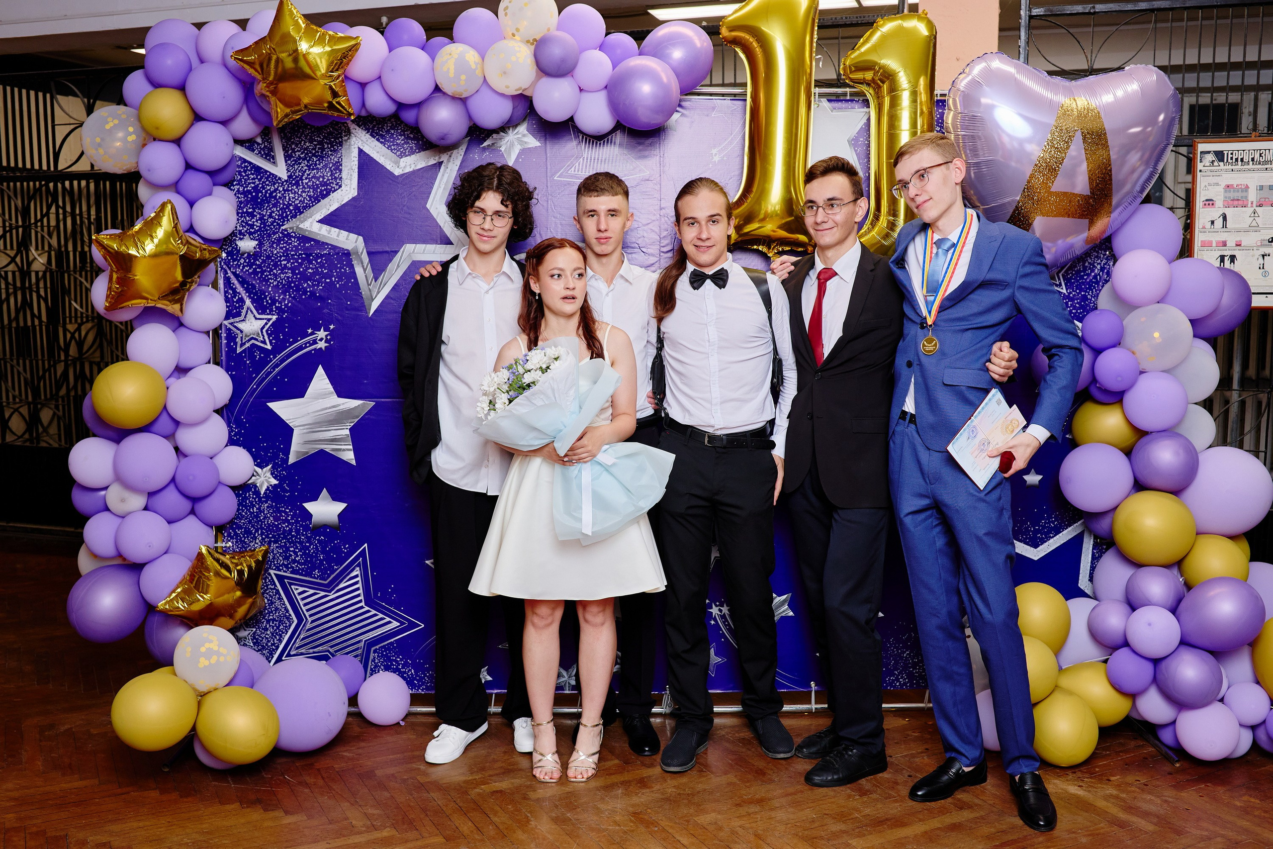 Выпускной 35 Сош. Фотограф Выпускные альбомы Таганрог Сергей Коробченко
