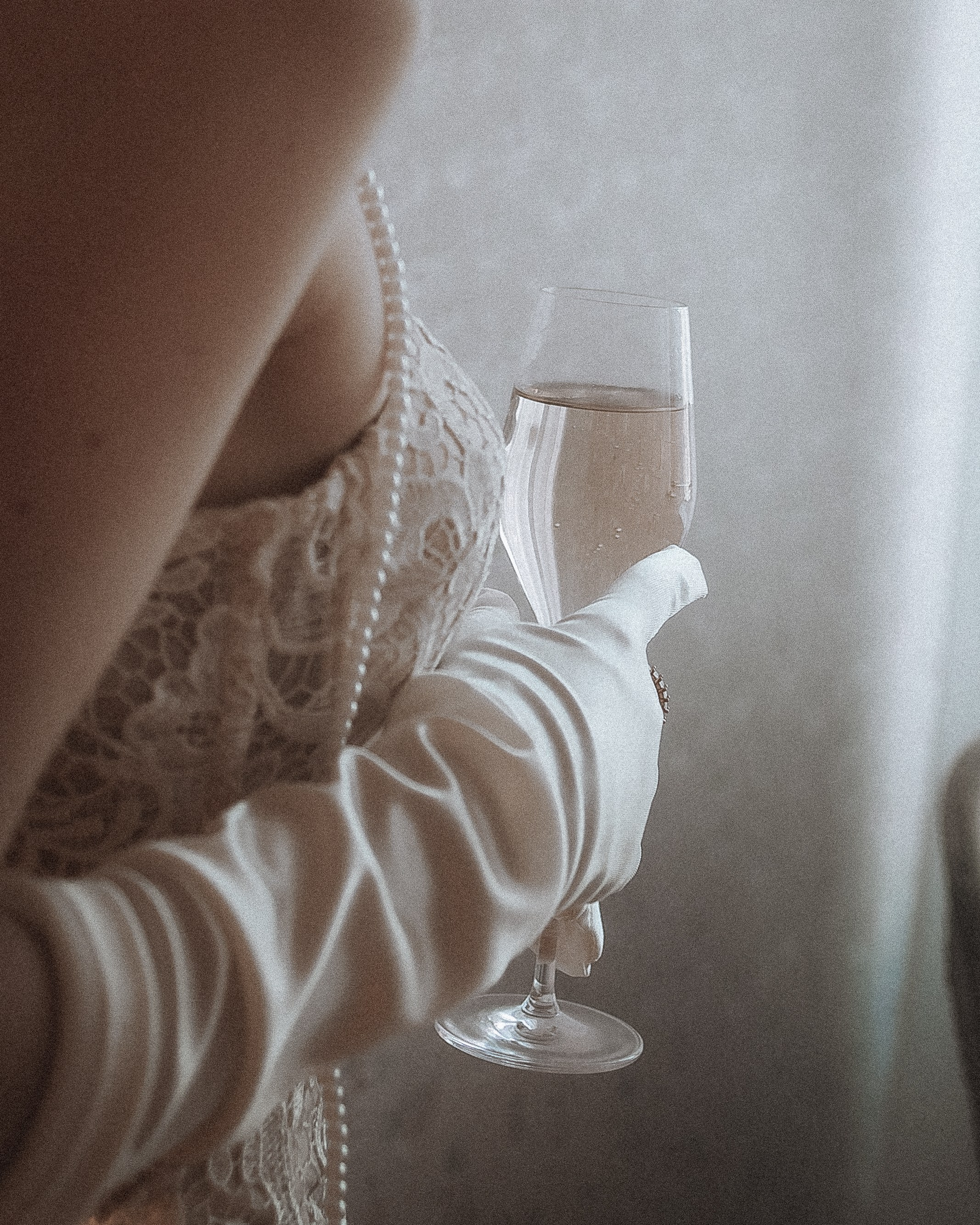 Женские портреты-фотосессии в Москве от фотографа Анастасии Инвиш. Эротическая фотосессия в стилю ню в Москве — заказать ню фотосессию от 19 800 руб!