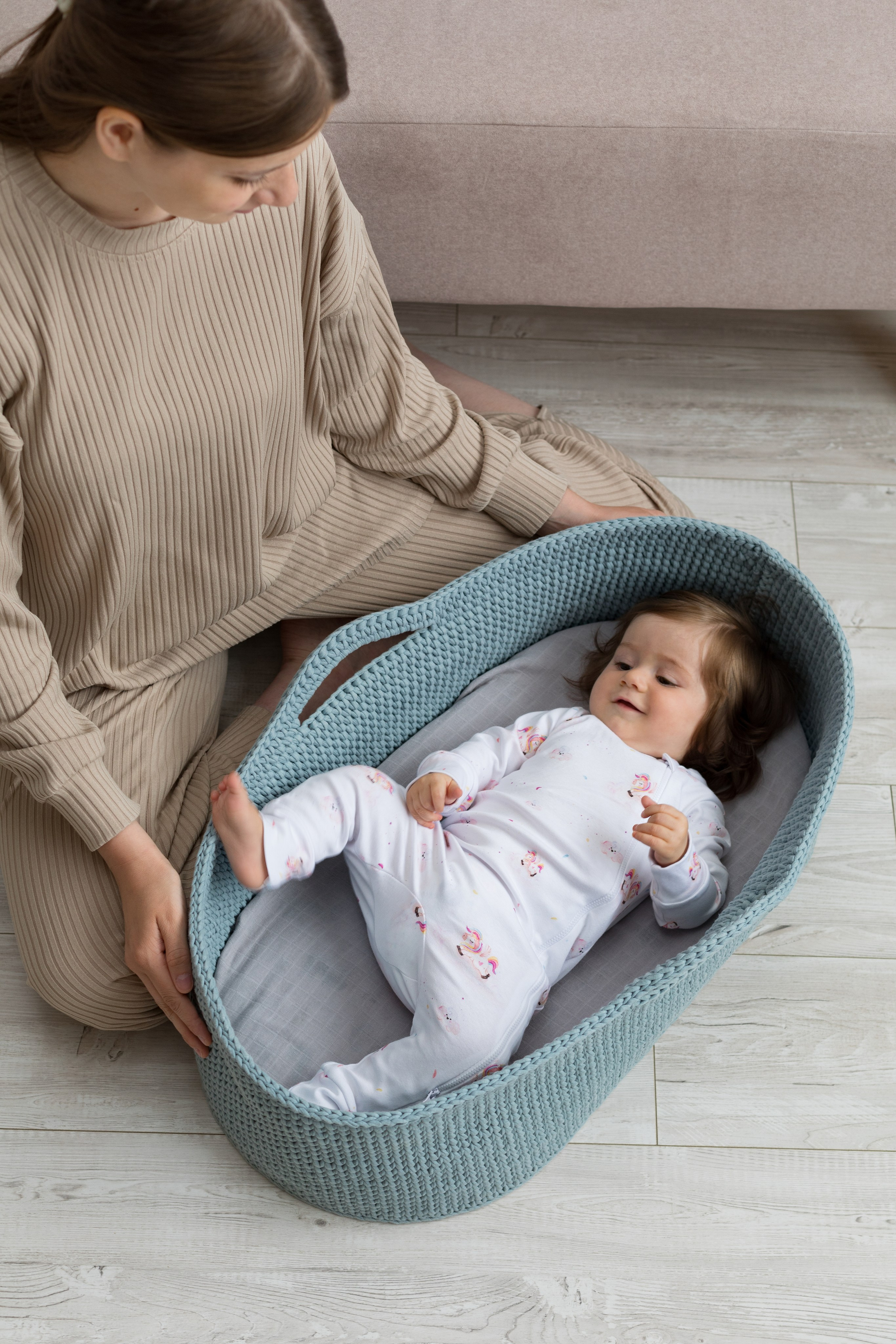 Фотосессия одежды для новорожденных детей. Детский и контент фотограф Надя Волкова Санкт-Петербург