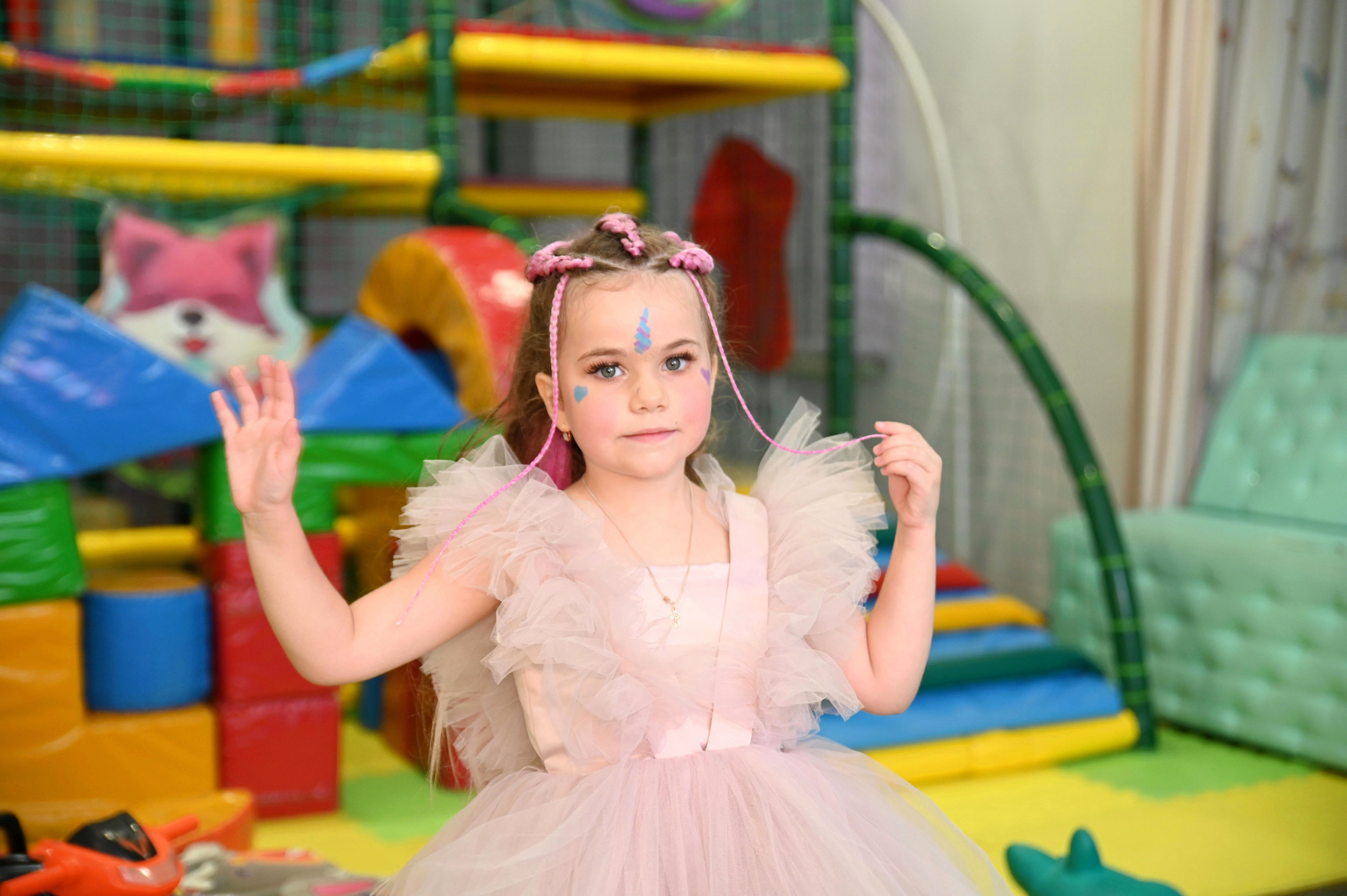 Игротека «Море Позитива». Я Ольга Казанцева, фотографирую снимаю ваши киноистории и печатаю фото и цифровые портреты на холсте