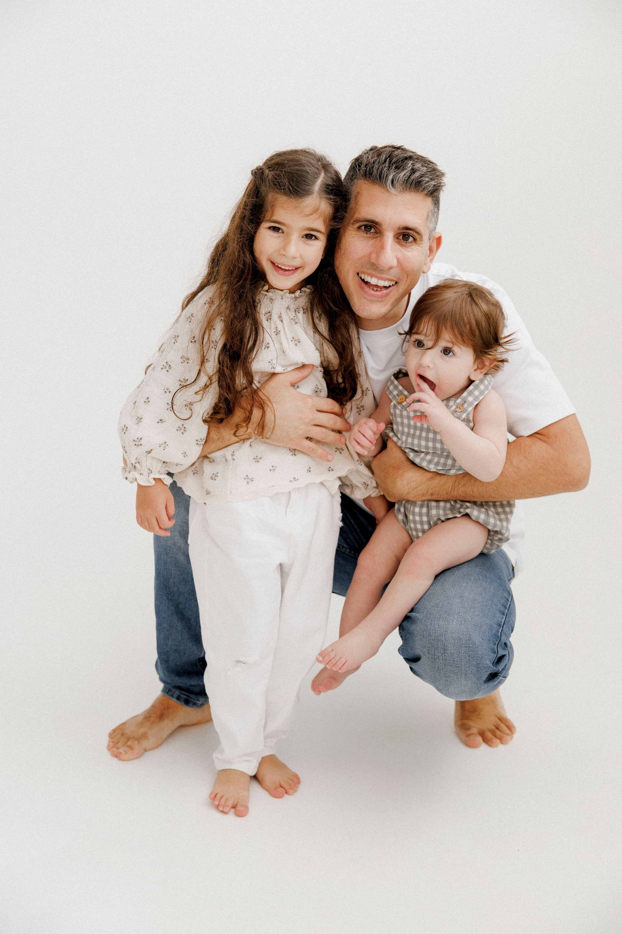 One year inside the White studio. Wedding and family photographer