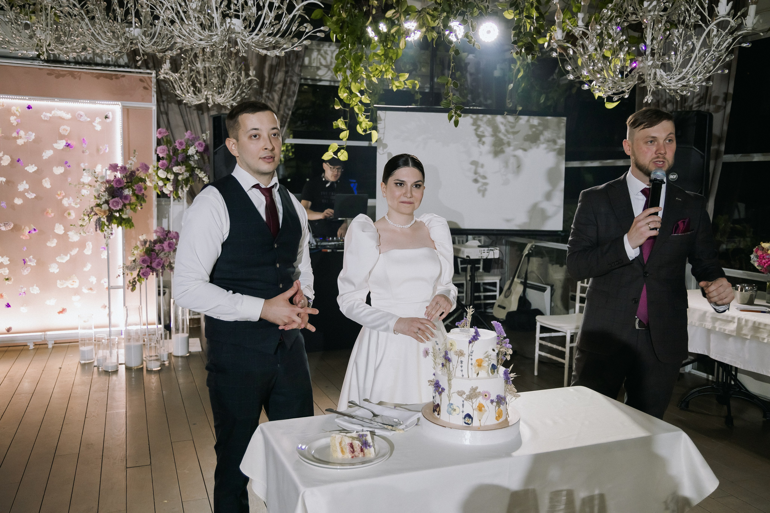 Яна и Святослав. Свадебный день. Свадебная фотография. Арина Рубах