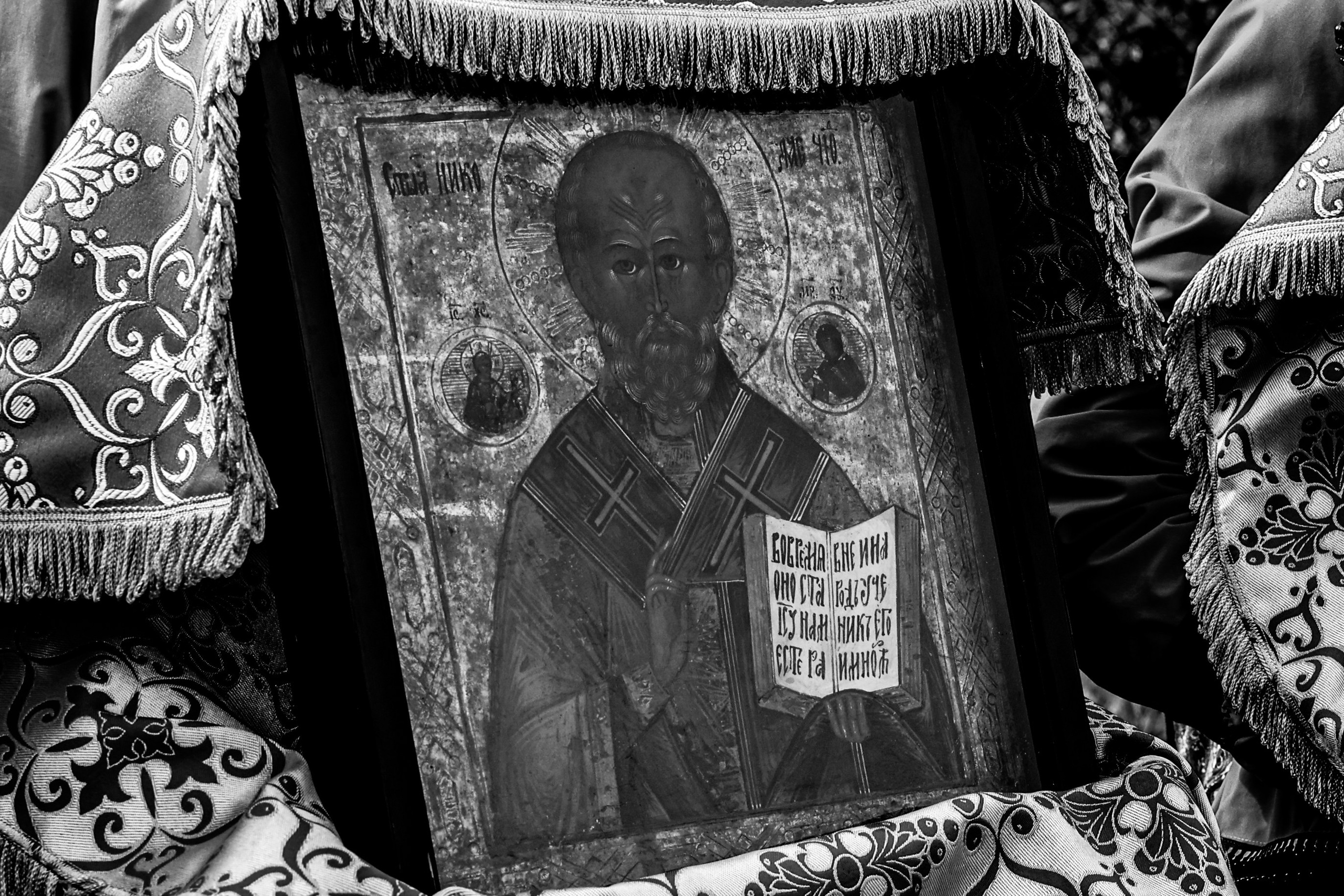 ПОД ПОКРОВОМ. ИСТОРИИ