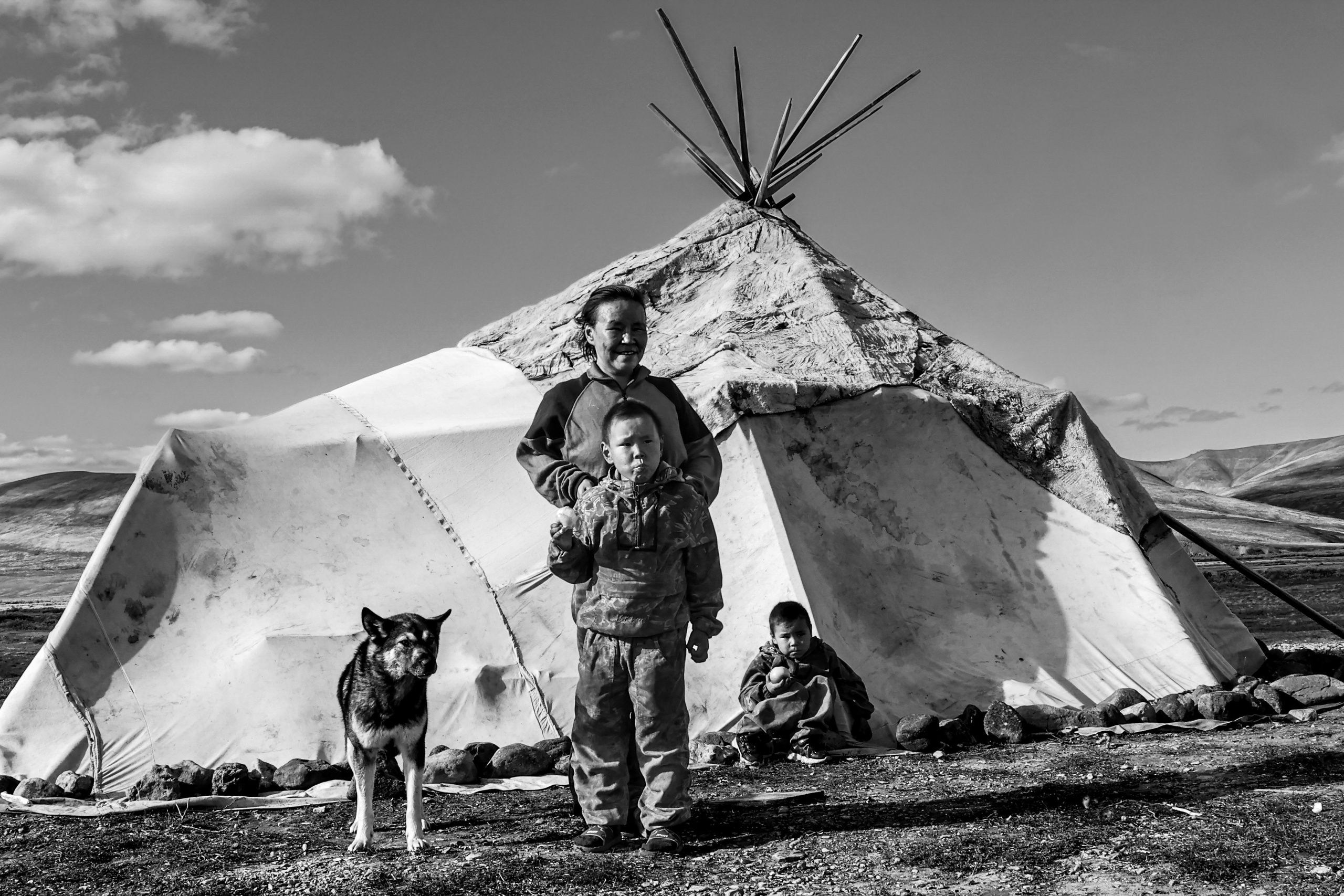 НА 69-й ПАРАЛЛЕЛИ