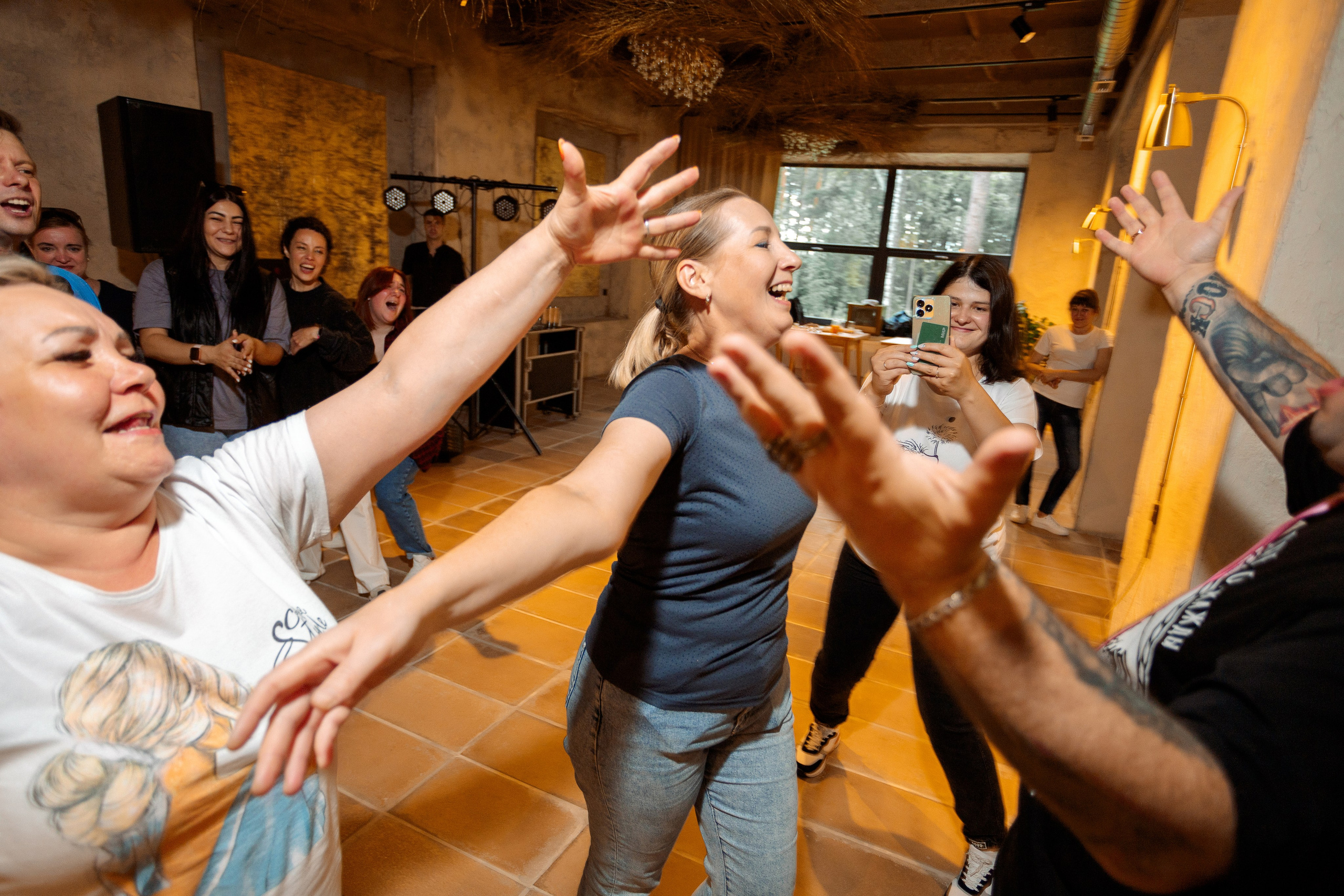 ПРИМЕР: Корпоратив Мамин Хлеб. Все фото. Профессиональный фотограф в Ижевске Леша Петров