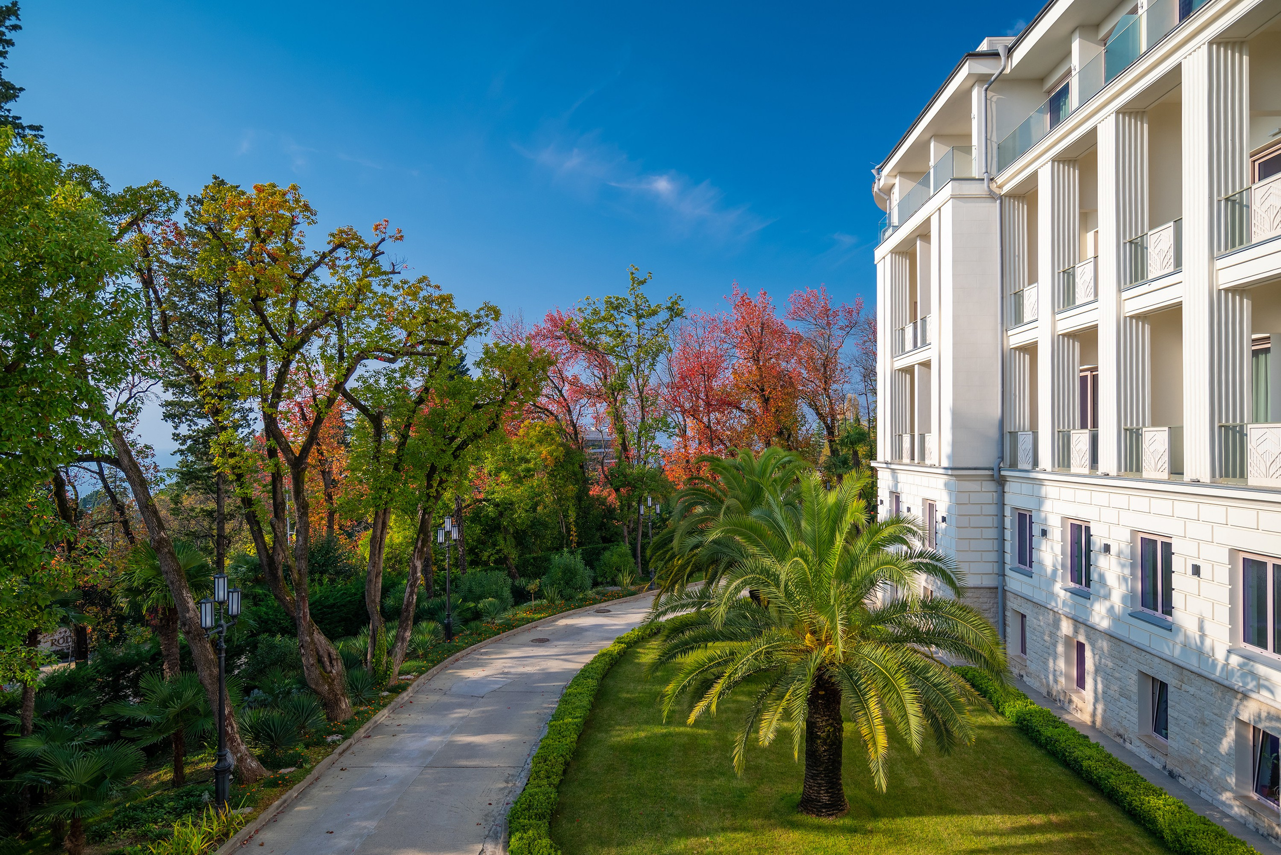 Апарт-комплекс Grand Royal в Сочи. Интерьерная съемка. Интерьерный фотограф в Сочи | Роман Сусленко