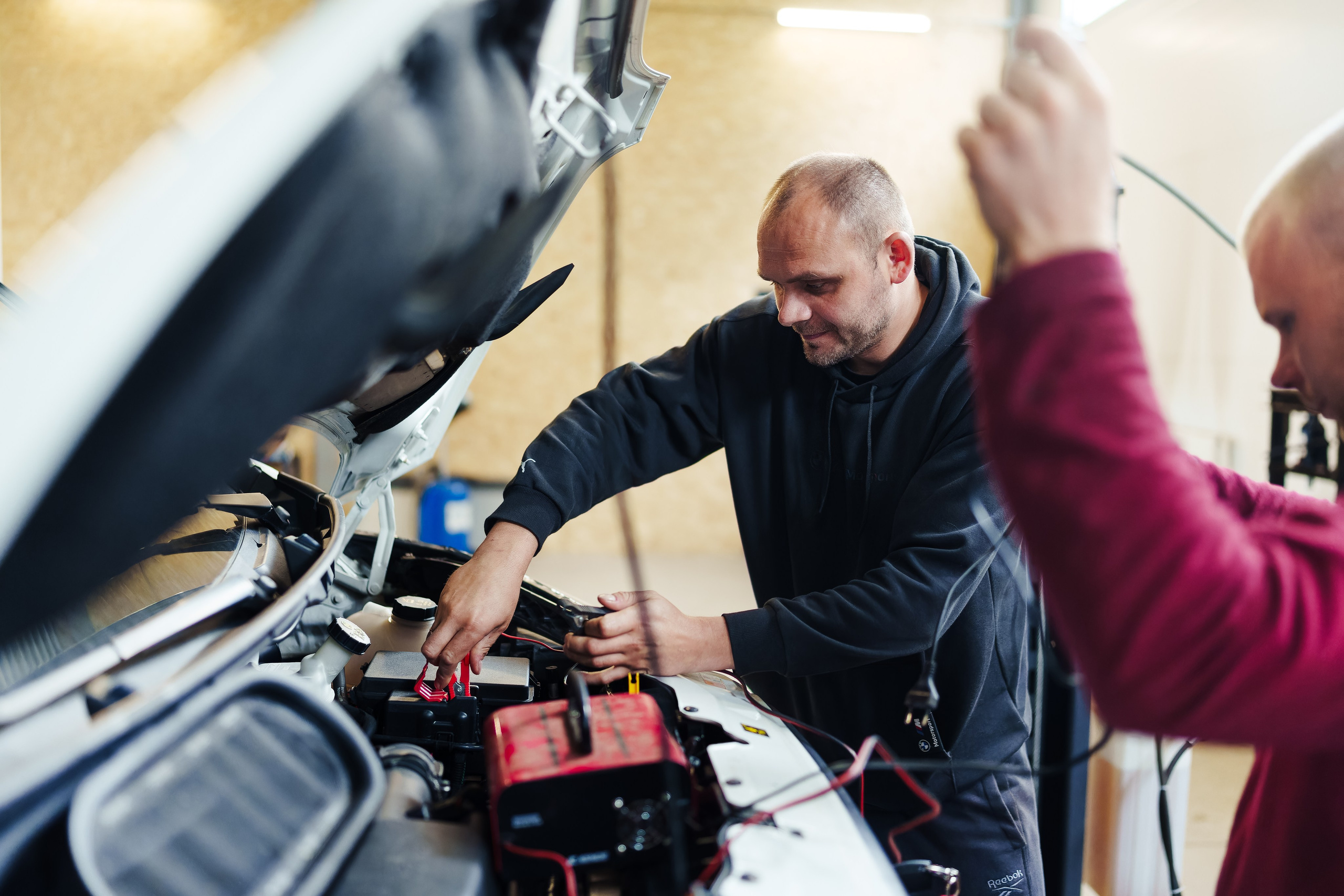 Сьемка для автосервиса РЕМСПОТ. Фотограф в СПБ Алмаз Камаев