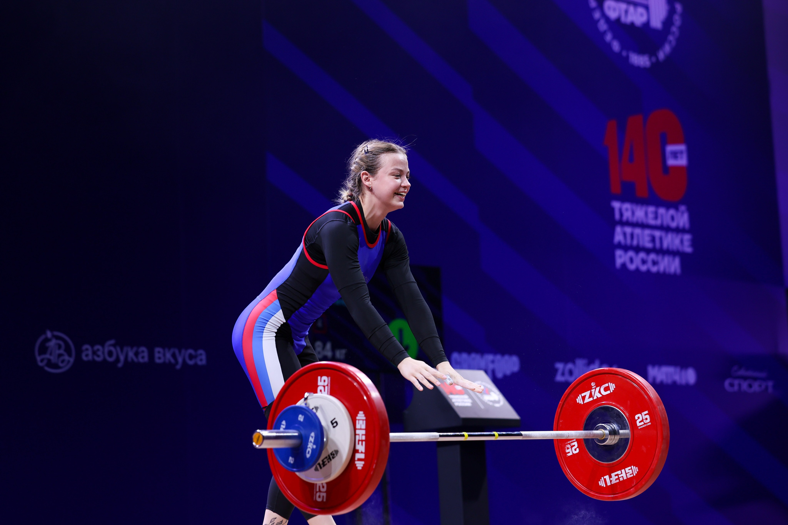 Чемпионат России по тяжелой атлетике 2025. Спортивный и репортажный фотограф Антон Тереханов